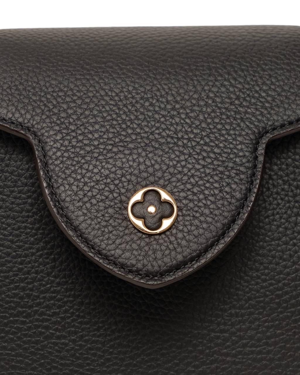 Borsa a Tracolla Louis Vuitton Capucines MM Nera in vendita 8