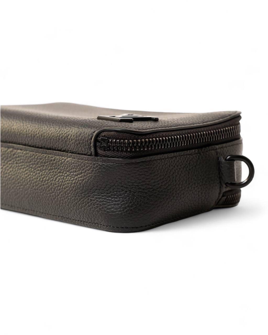 Borsa a Tracolla Louis Vuitton Pochette Alpha Nero For Sale 6