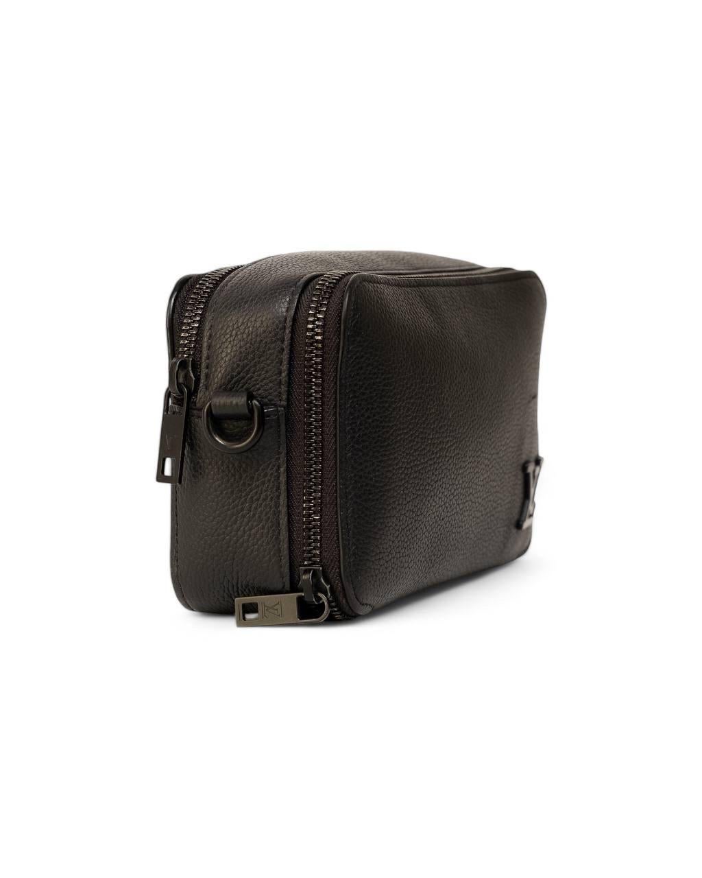 Black Borsa a Tracolla Louis Vuitton Pochette Alpha Nero For Sale