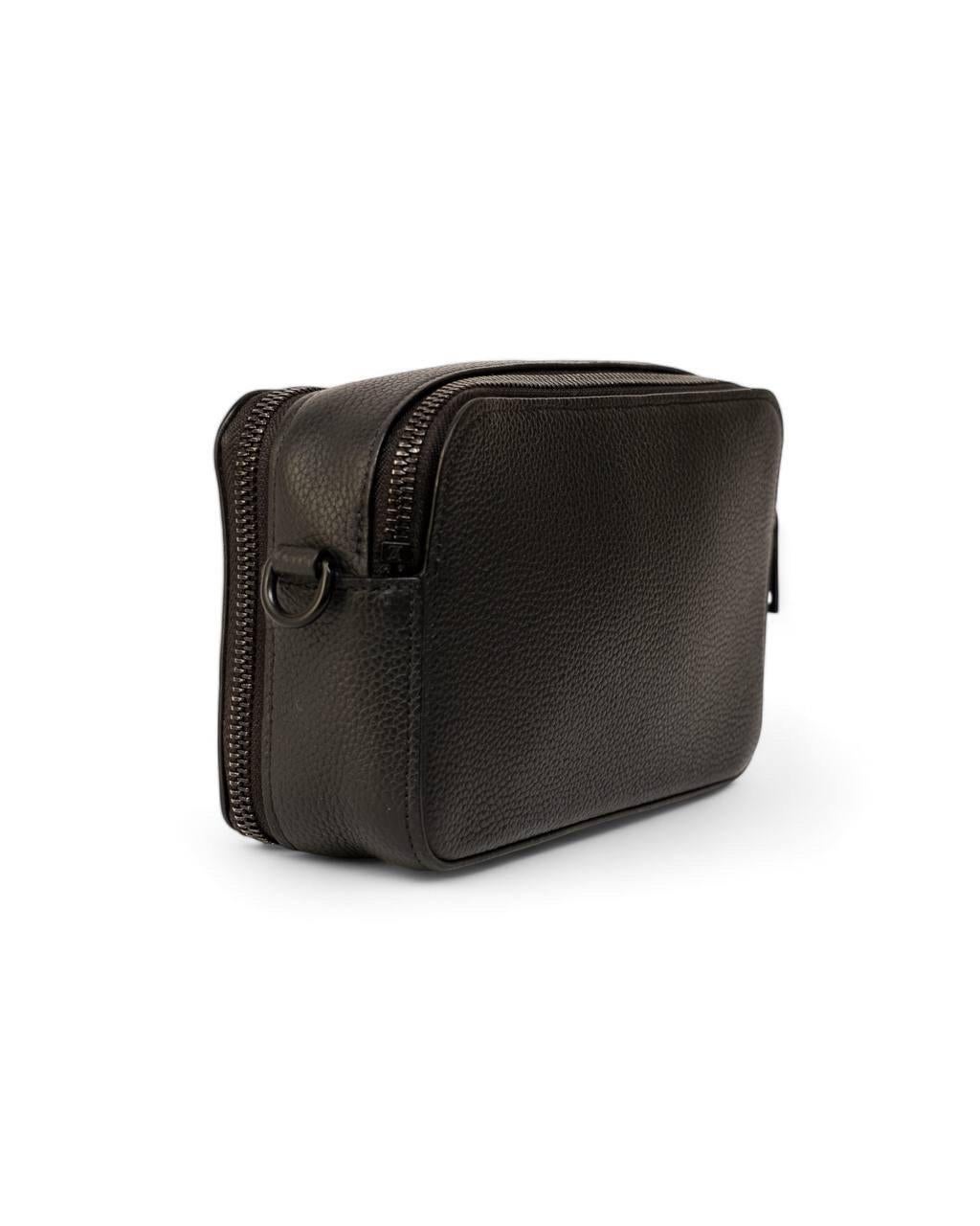 Men's Borsa a Tracolla Louis Vuitton Pochette Alpha Nero For Sale