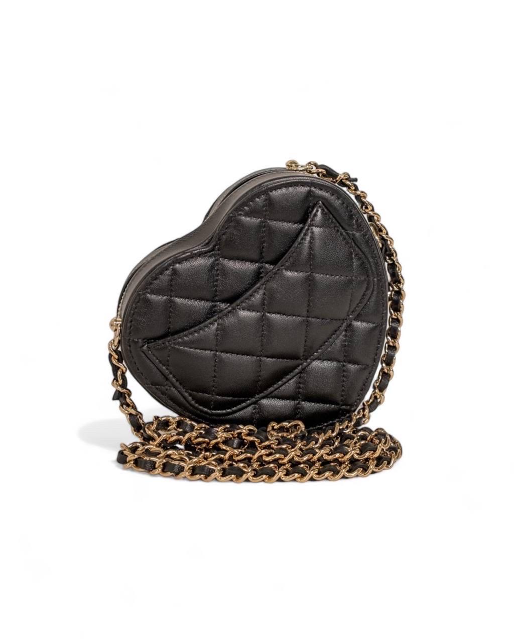 Borsa atracolla Chanel Heart Mini Timeless Nero en vente 2