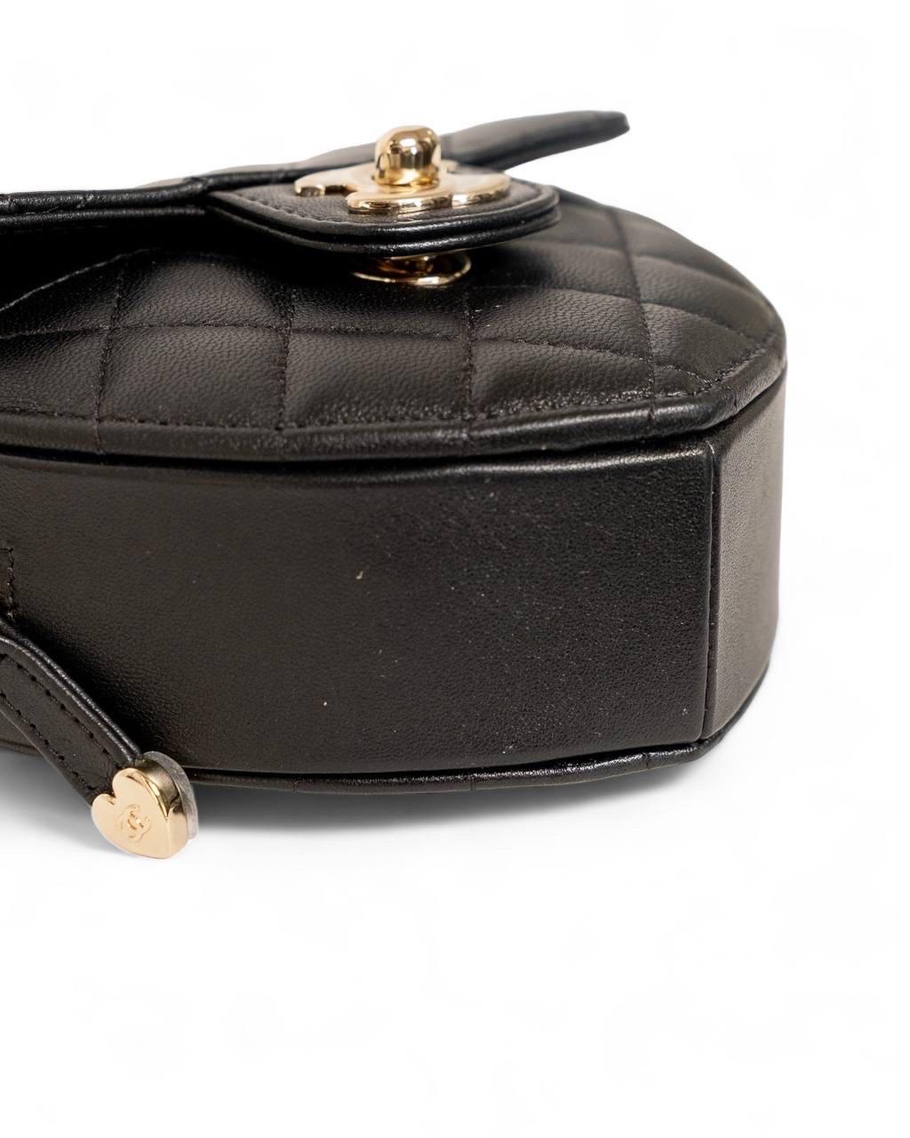 Borsa atracolla Chanel Heart Mini Timeless Nero en vente 3