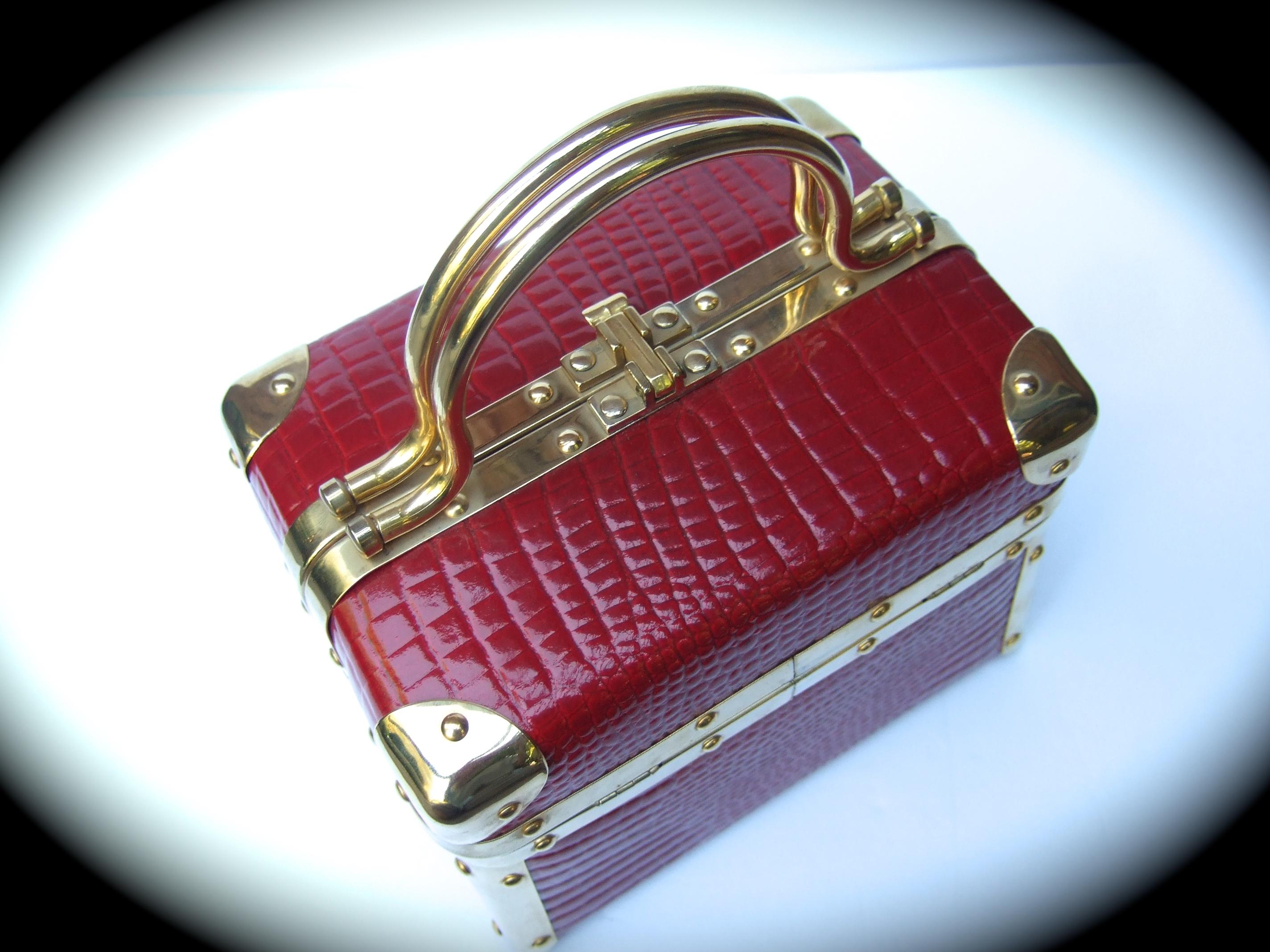 Borsa Bella Italy Embossed Scarlet Red Leather Box Purse c 1980s 7