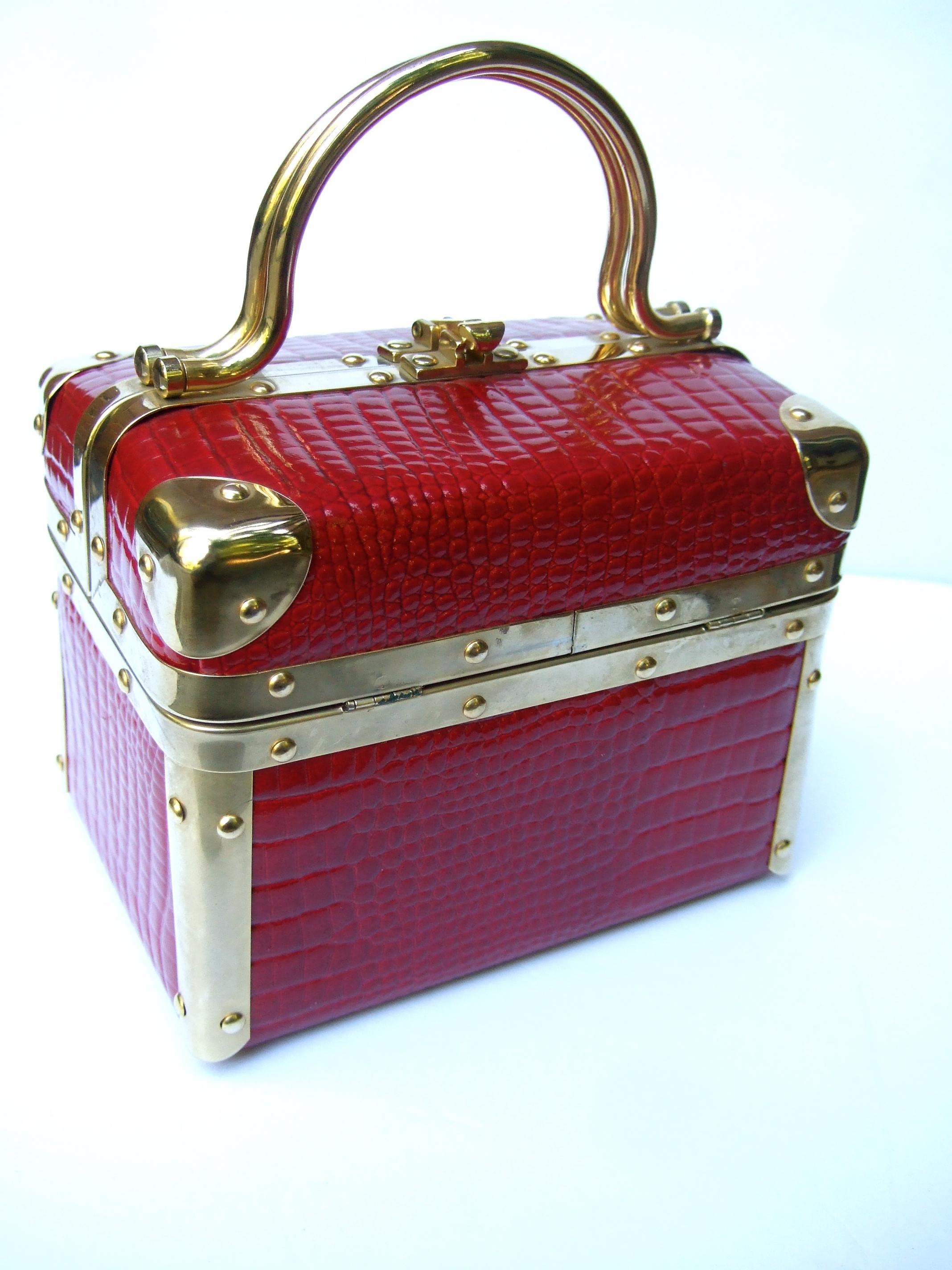 Borsa Bella Italy Embossed Scarlet Red Leather Box Purse c 1980s 8