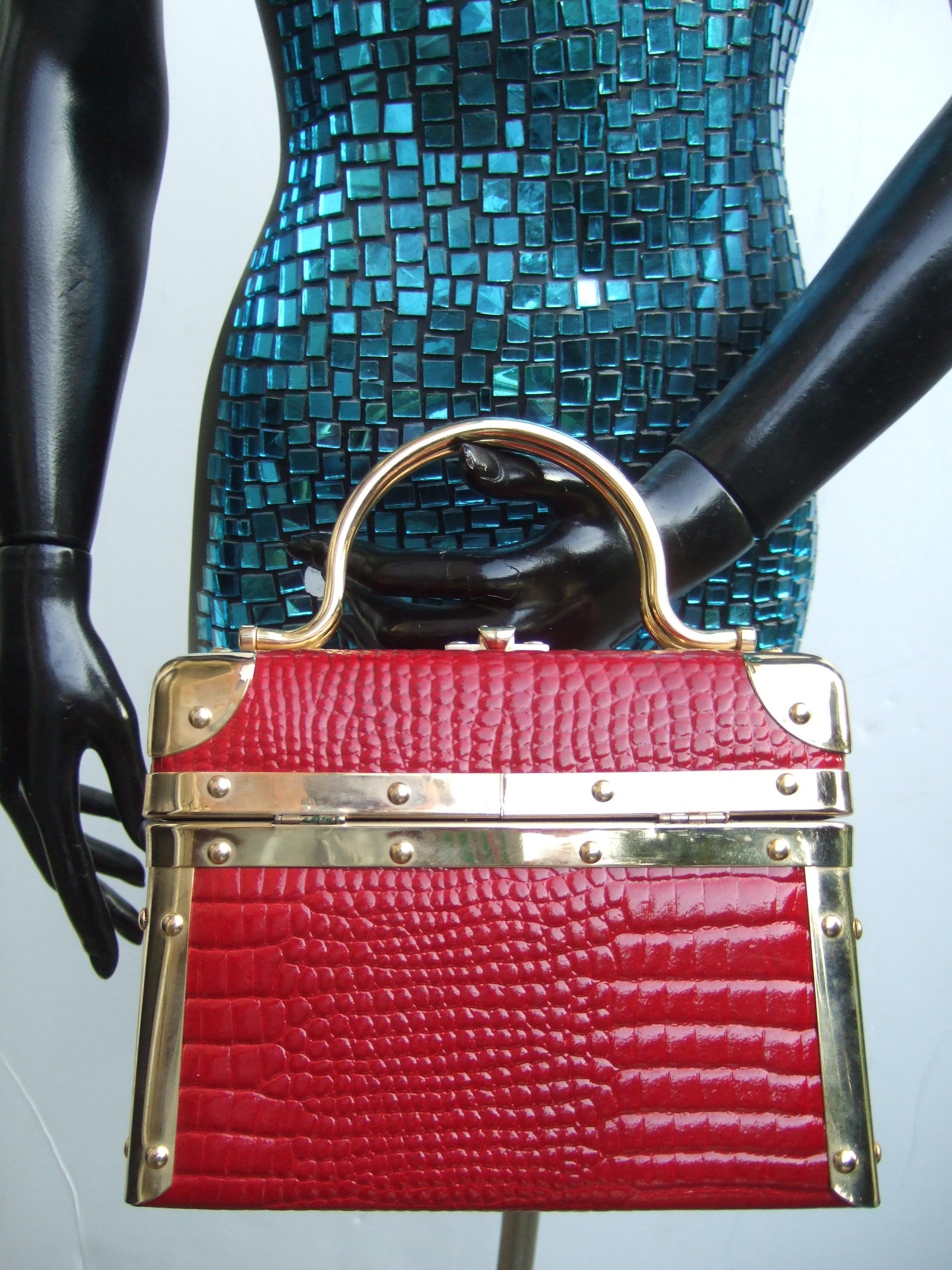 Borsa Bella Italy Embossed Scarlet Red Leather Box Purse c 1980s 2