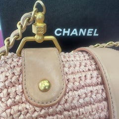 CHANEL Bag in Pink Raffia with Chain and Leather, Gold Hardware, Anni2000