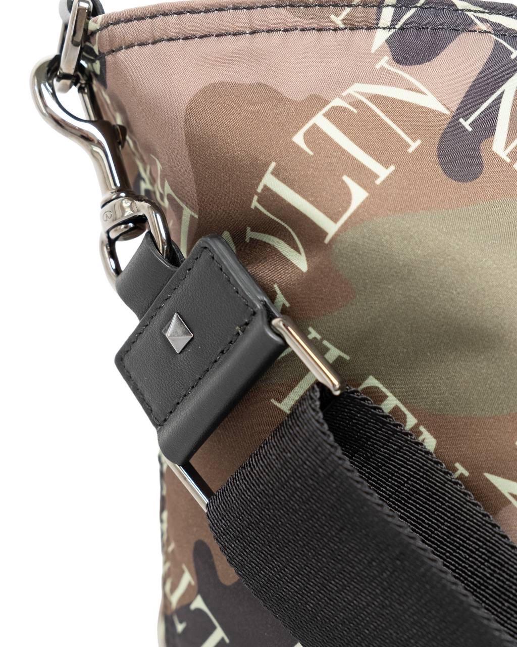 Borsa da viaggio Valentino Borsone VLTN Camouflage Verde 4