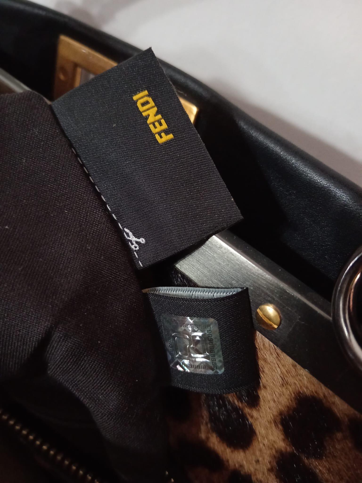 Fendi Peekaboo bag with pony skin interior in excellent condition In Excellent Condition For Sale In Basaluzzo, IT