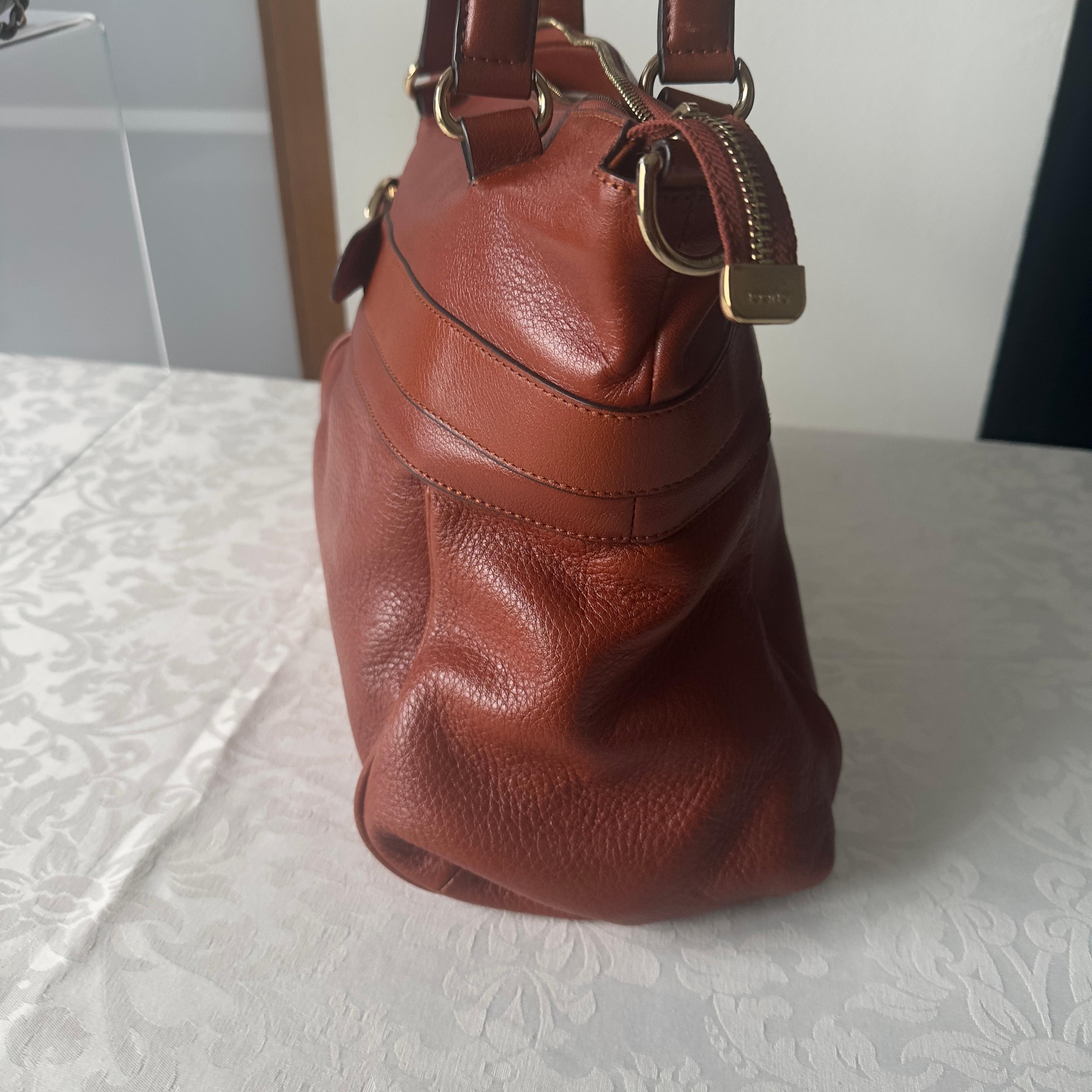 Gucci leather bag  like new In New Condition For Sale In Basaluzzo, IT