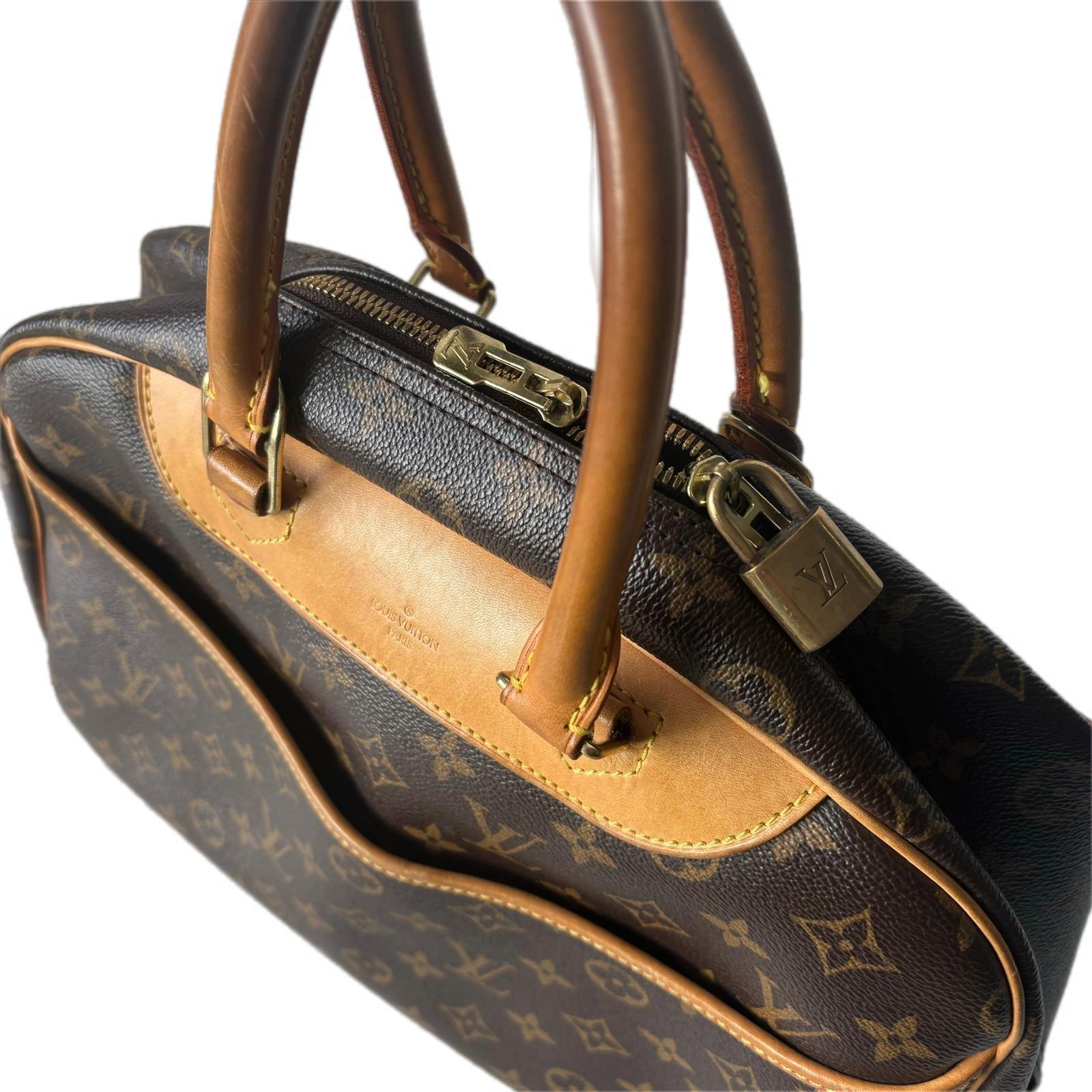 Louis Vuitton bag in very good condition In Excellent Condition For Sale In Basaluzzo, IT