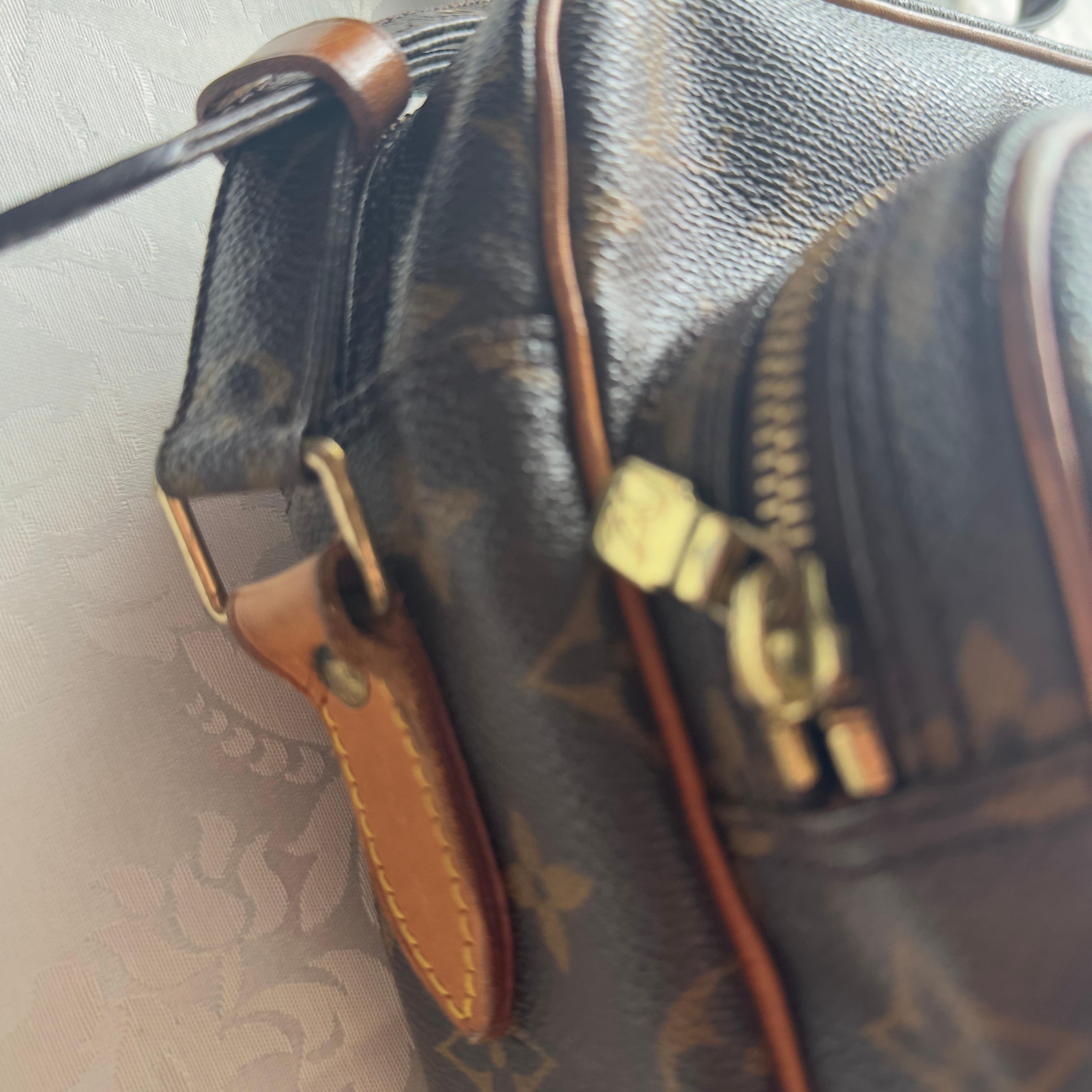 Black Borsa Louis Vuitton Nile in ottime condizioni