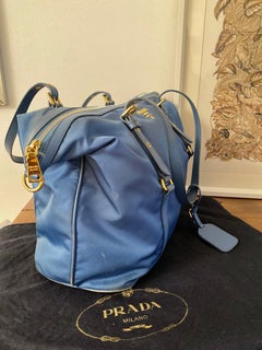 Borsa Prada azzurra in nylon