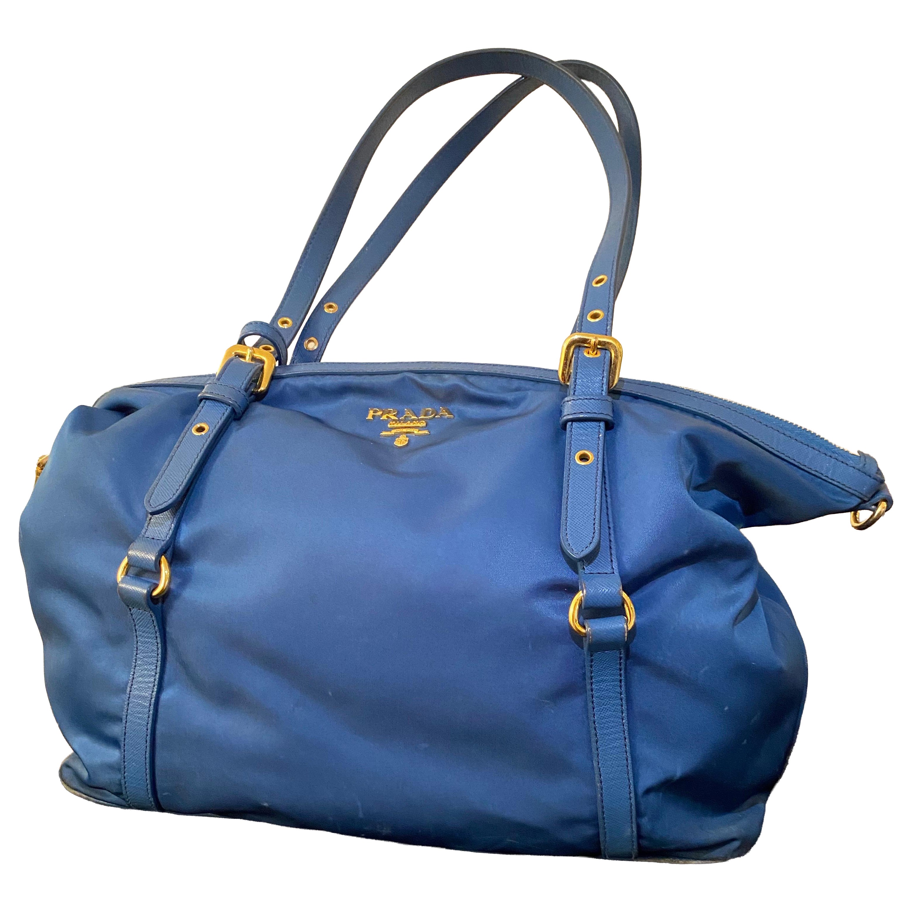 Borsa Prada azzurra in nylon
