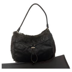 Borsa Prada in visone nero pari al nuovo