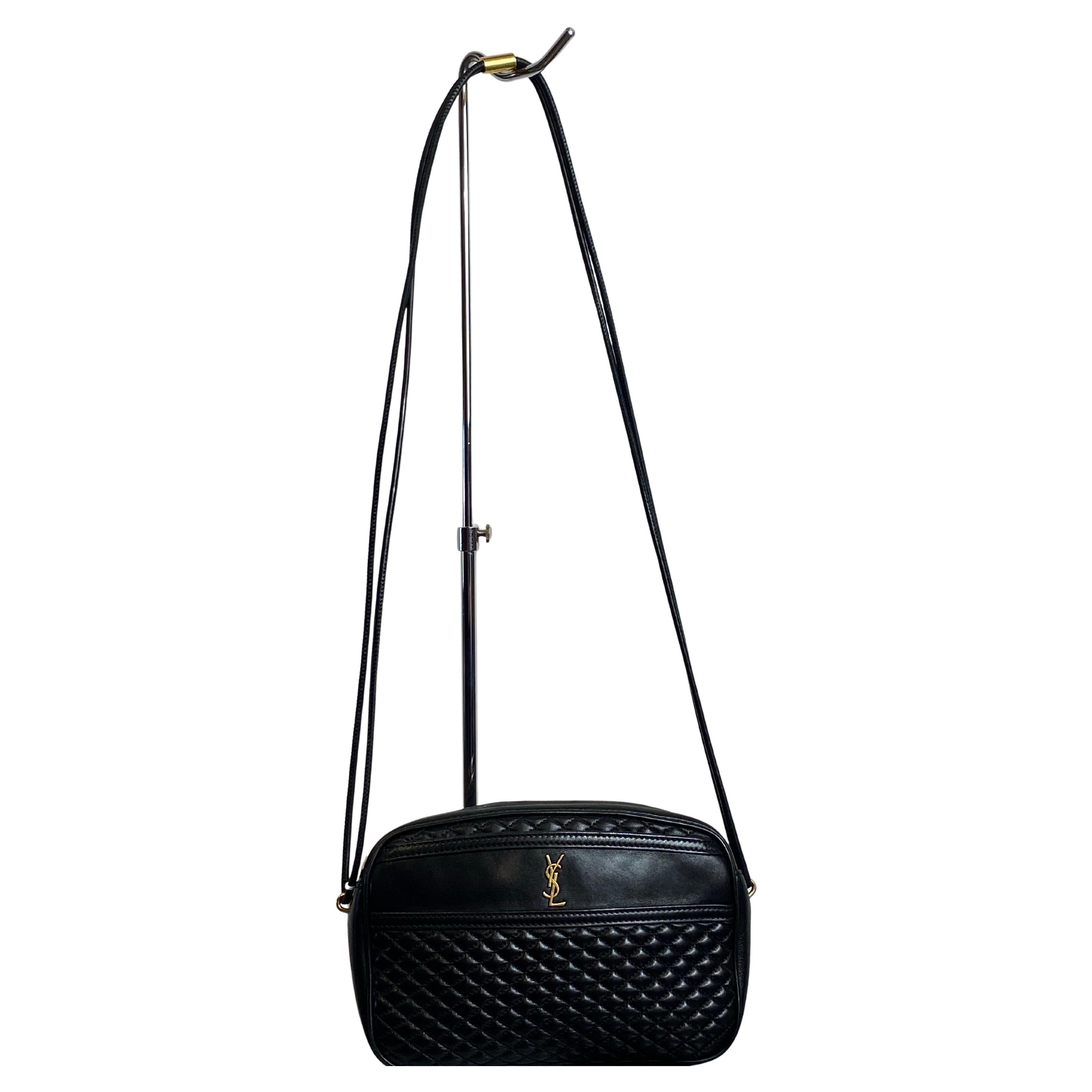 Borsa Yves Saint Laurent nera. For Sale