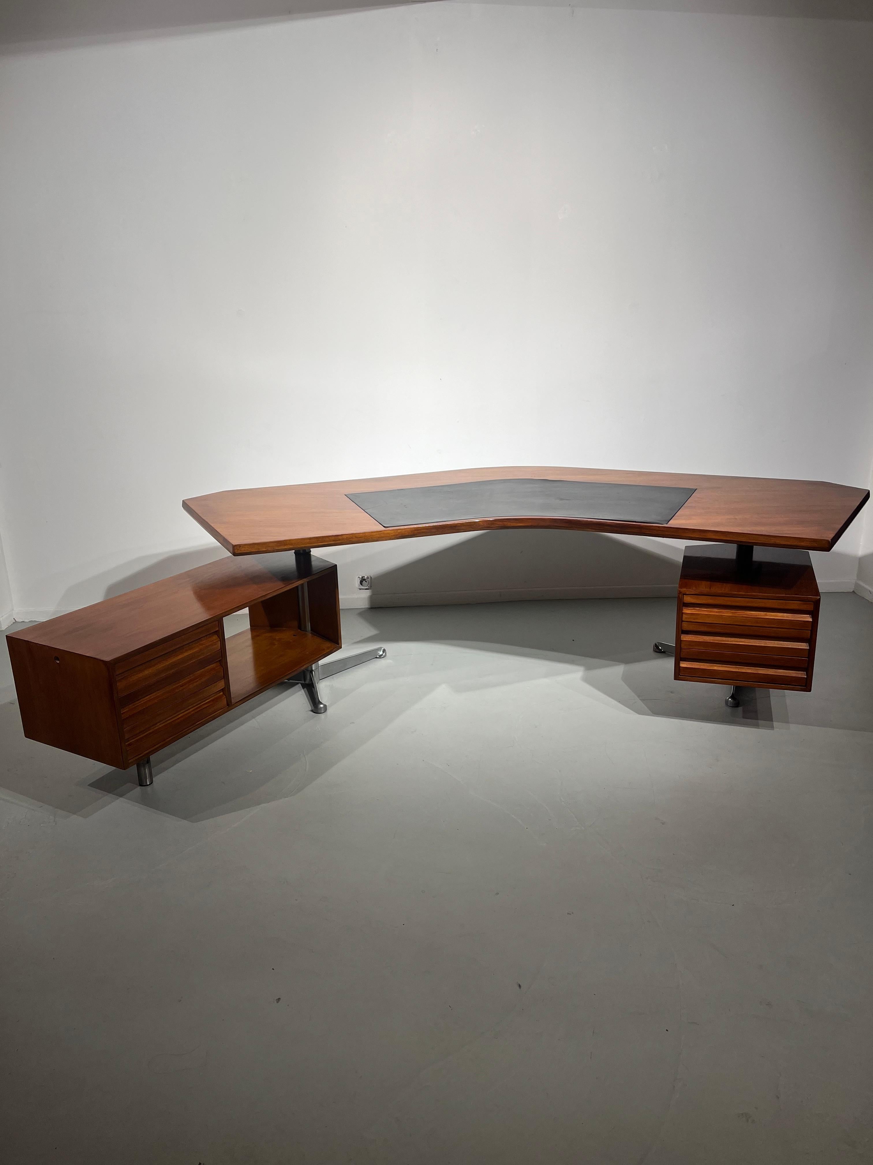 Borsani Boomerang executive desk 5