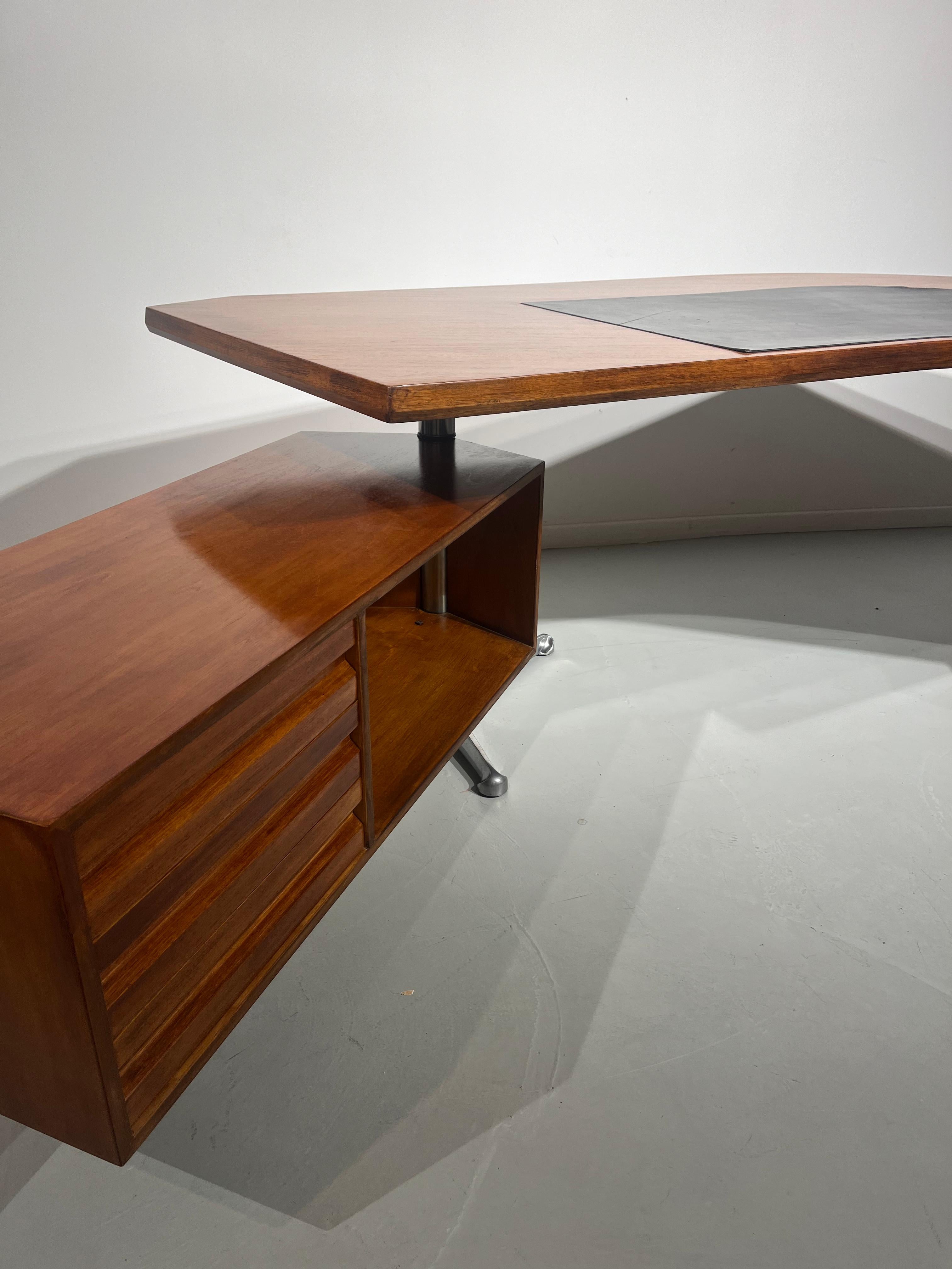 Borsani Boomerang executive desk 6