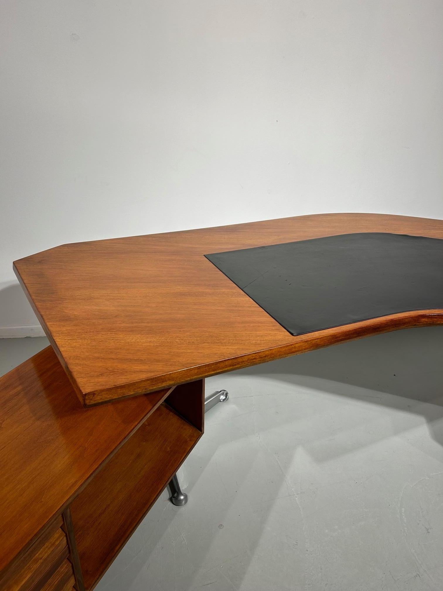 Leather Borsani Boomerang executive desk