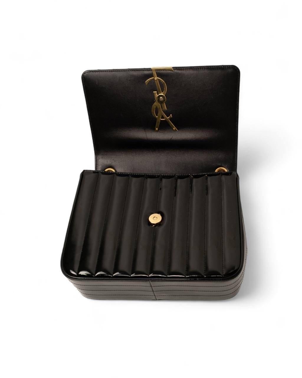 Borse a Spalla Saint Laurent Vicky Large Vernice Nera For Sale at 1stDibs