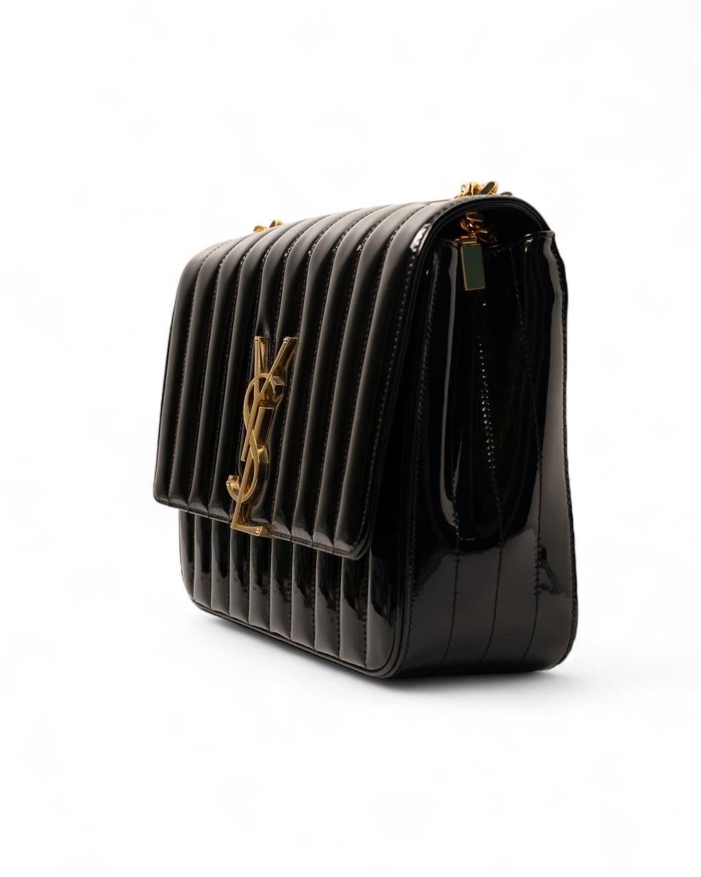 Borse a Spalla Saint Laurent Vicky Large Vernice Nera For Sale at 1stDibs