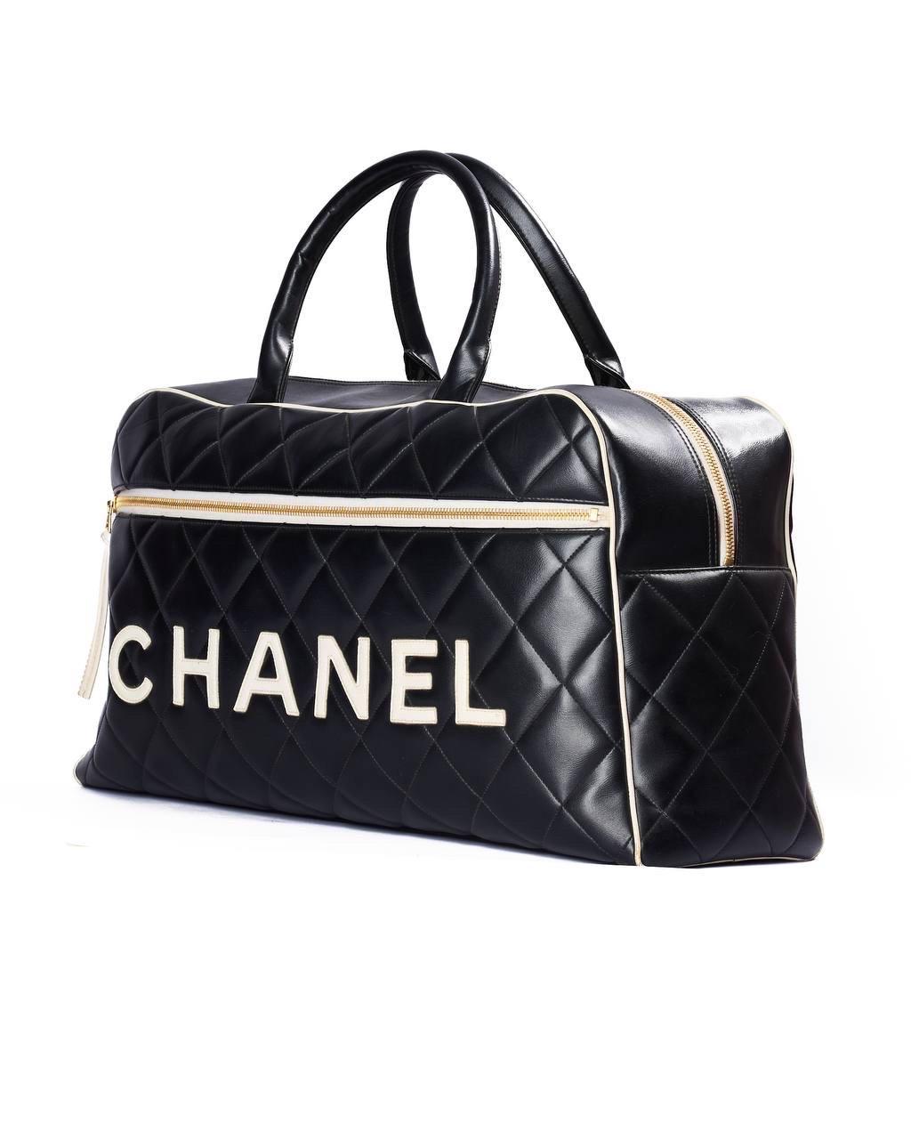 Women's Borsone a Mano Chanel Duffle Bag Large Logo Nero