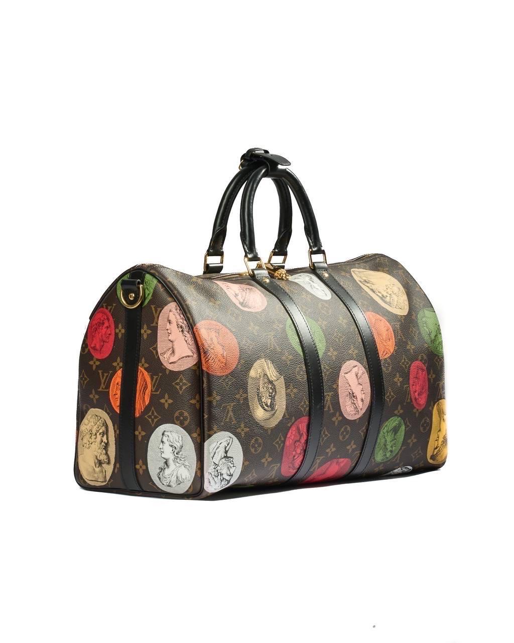 Borsone A Mano Louis Vuitton Keepall Bandoulière 45 Fornasetti L.E. For Sale 2