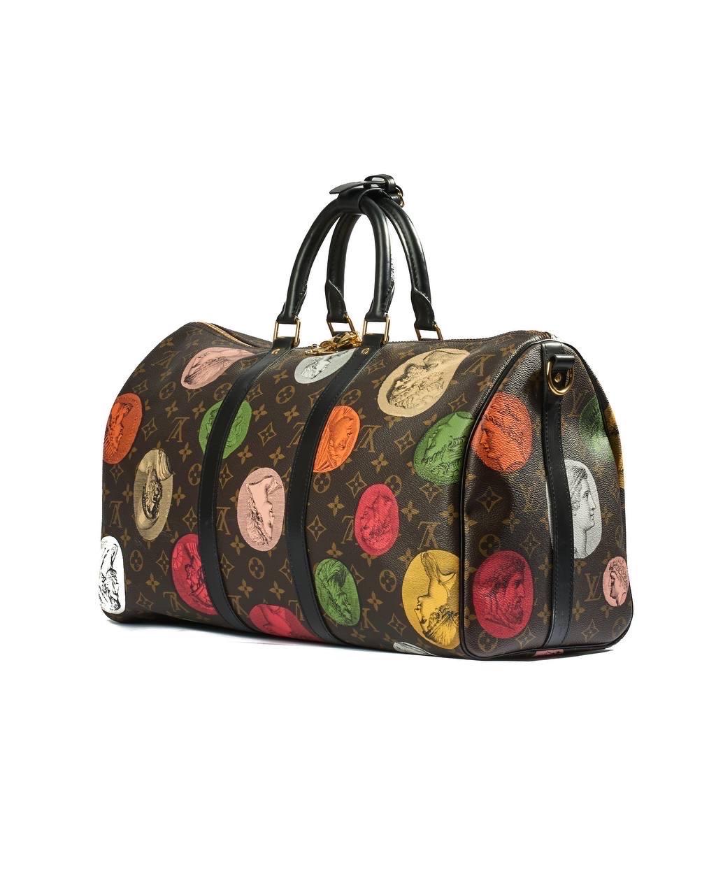 Borsone A Mano Louis Vuitton Keepall Bandoulière 45 Fornasetti L.E. For Sale 3