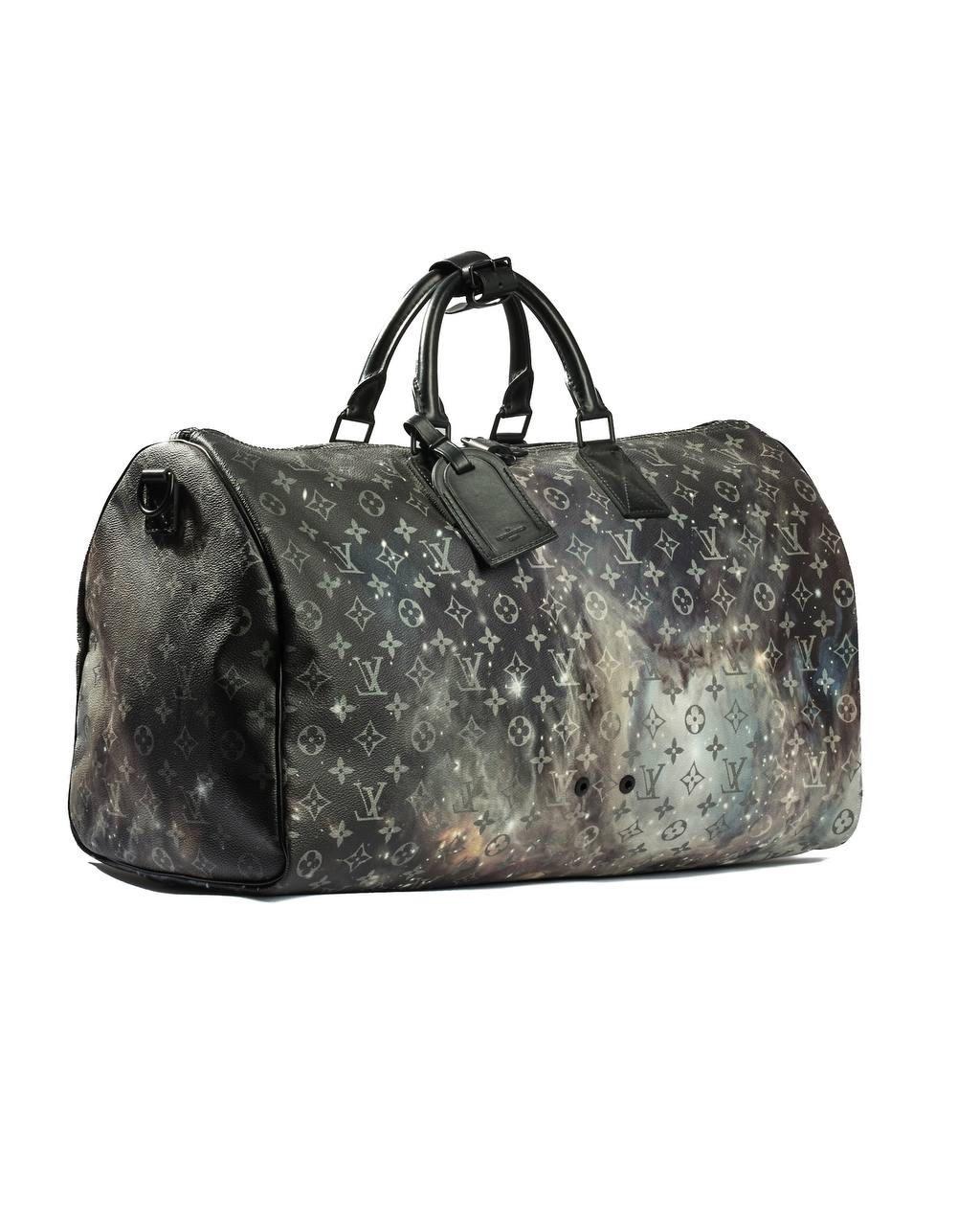 Borsone Louis Vuitton Keepall 50 Bandouliere Galaxy L.E. In Good Condition For Sale In Torre Del Greco, IT