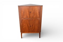 Borup Møbelfabrik "Bm207" Teak Corner Unit / Bar With Pullout Tray