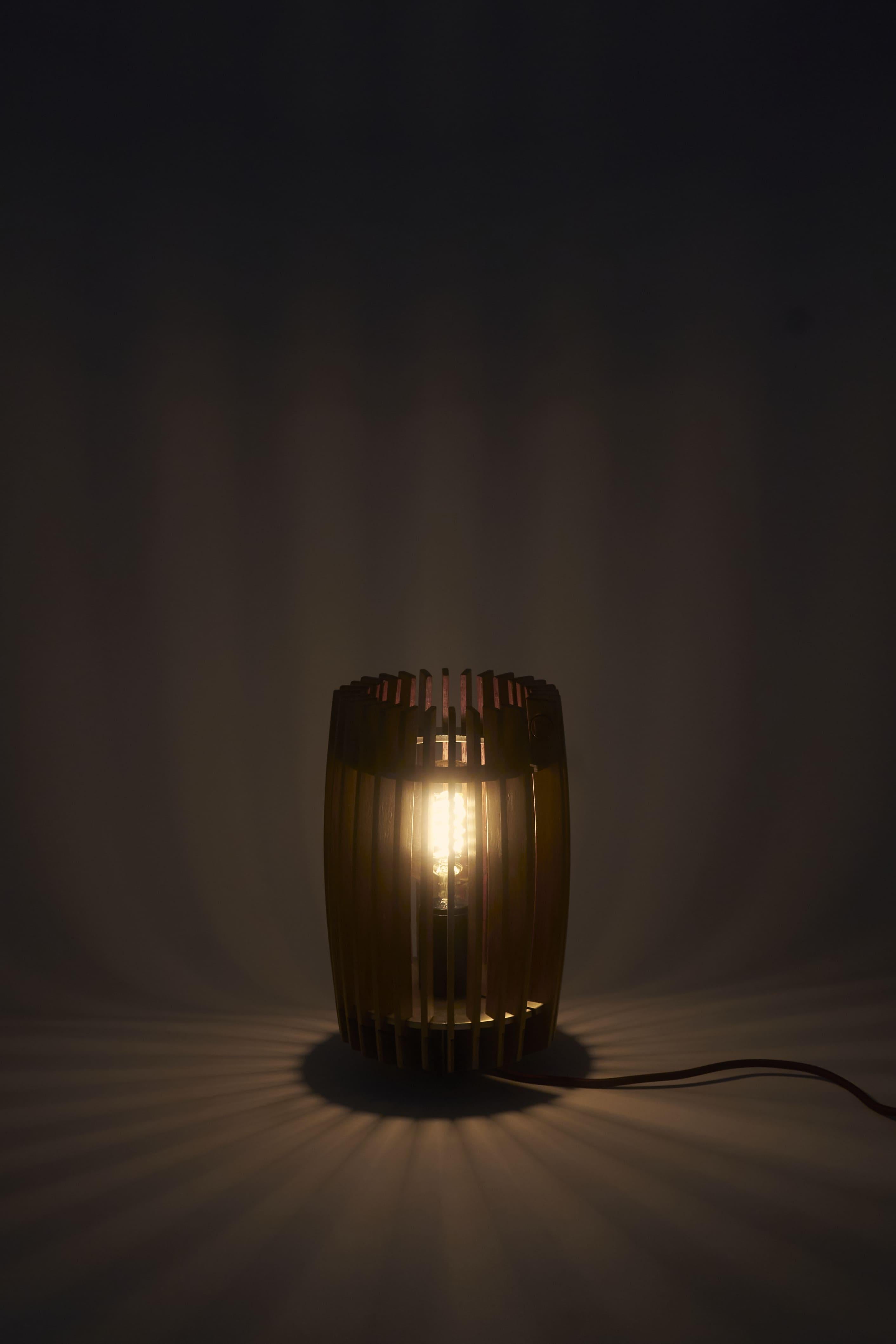 XXIe siècle et contemporain Lampe de table Bosa Winetage fabriquée à la main en Italie en vente
