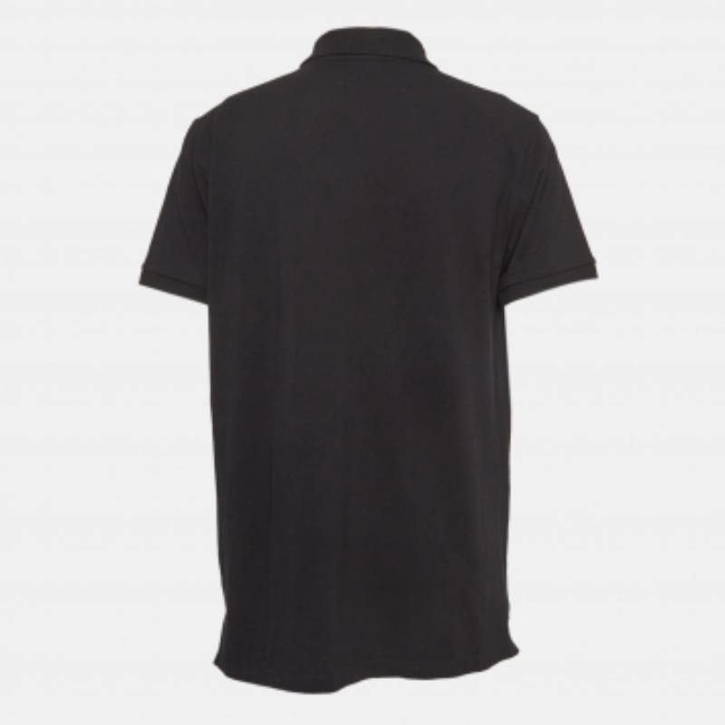 Che tu voglia uscire con gli amici o semplicemente rilassarti, questa t-shirt è un capo versatile che può essere abbinato in molti modi. È stato realizzato con un tessuto pregiato.