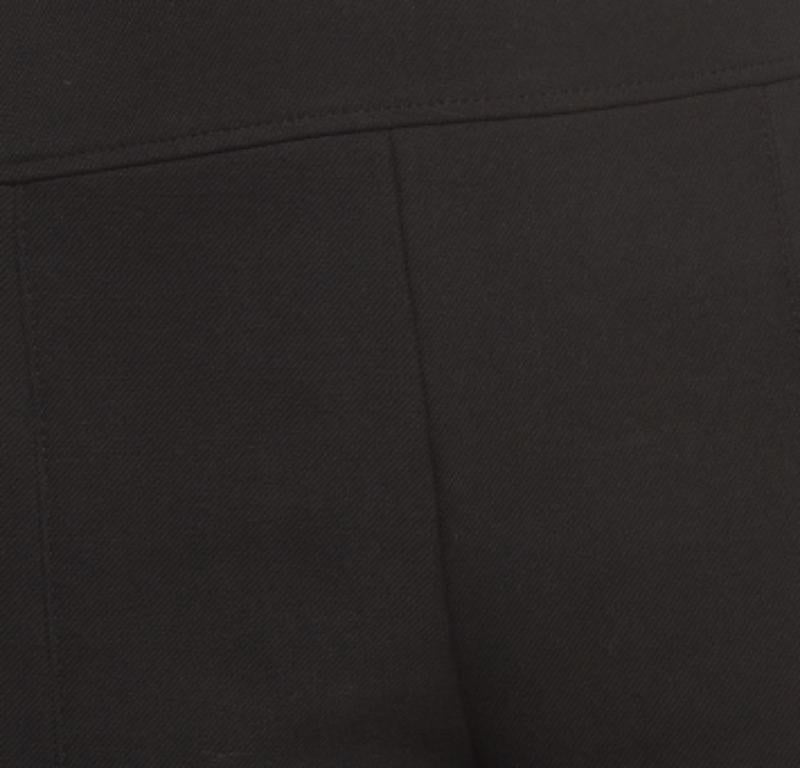 Boss By Hugo Boss - Pantalone sintetico nero M. In condizioni ottime in vendita a Dubai, Al Qouz 2