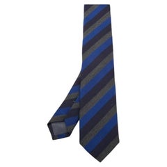 Boss By Hugo Boss - Cravatta slim in lana e seta a righe diagonali blu
