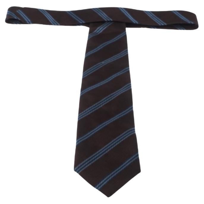 Boss By Hugo Boss Cravate traditionnelle en jacquard de soie à rayures diagonales marron et bleu en vente