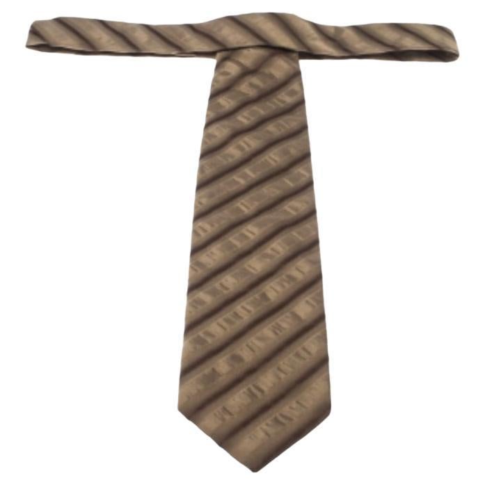 Boss by Hugo Boss Gold Monochrome Diagonal Striped Silk Tie en venta