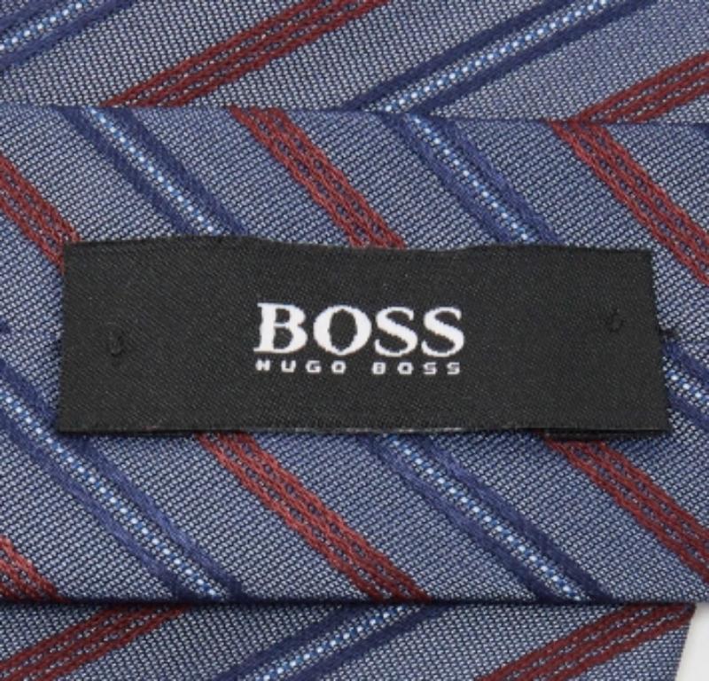 Boss By Hugo Boss Marineblaue diagonal gestreifte Seidenkrawatte (Grau) im Angebot