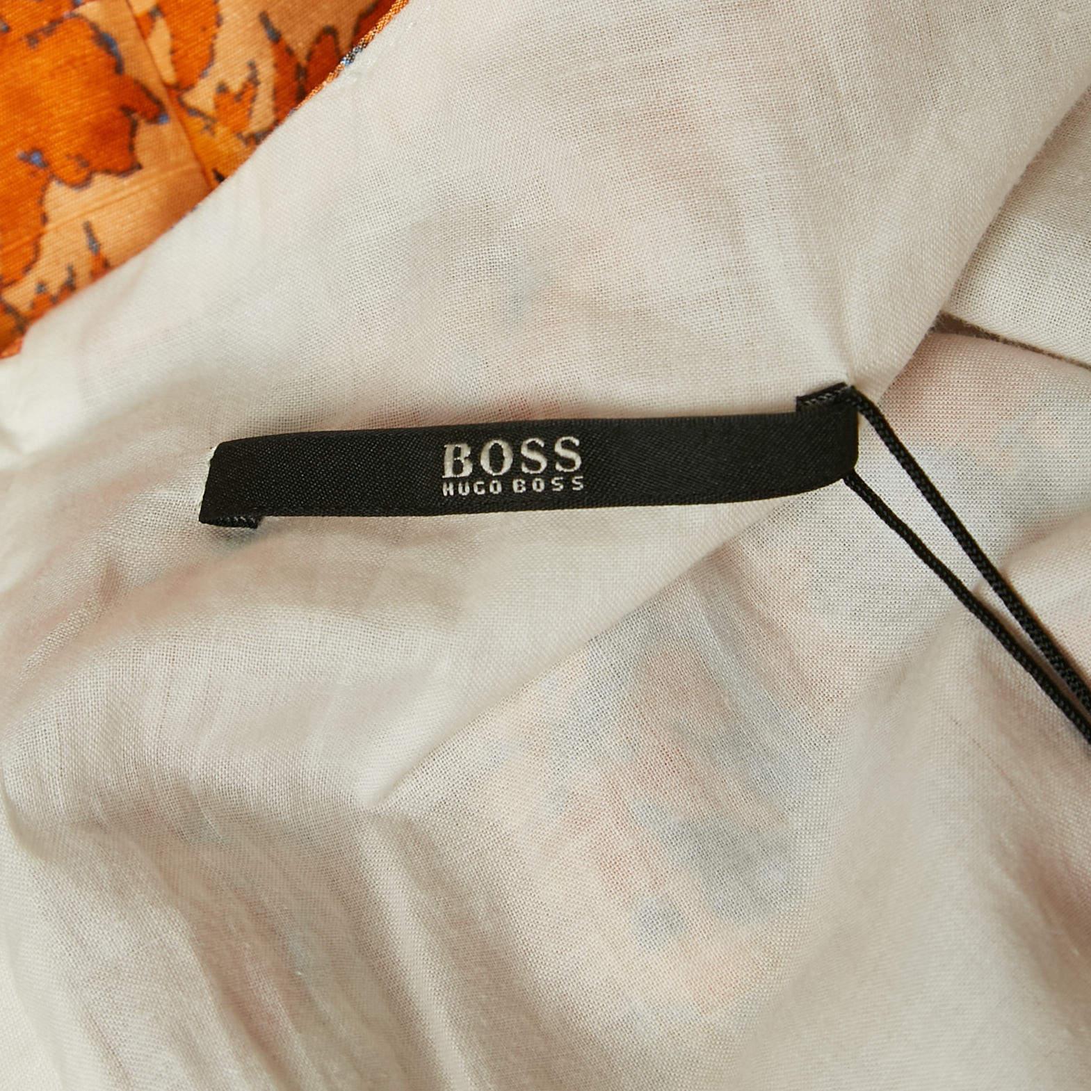 Boss By Hugo Boss Vestido corto de seda con estampado floral naranja M en Nuevo estado para la venta en Dubai, Al Qouz 2