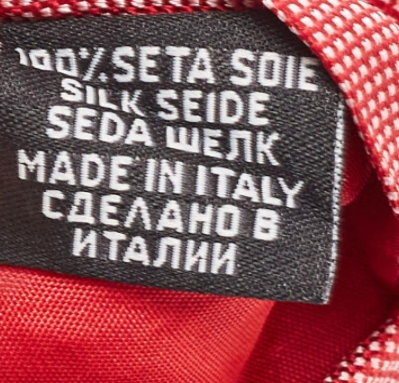 Rosa Cravatta Boss By Hugo Boss in seta a quadri bianchi e rossi in vendita