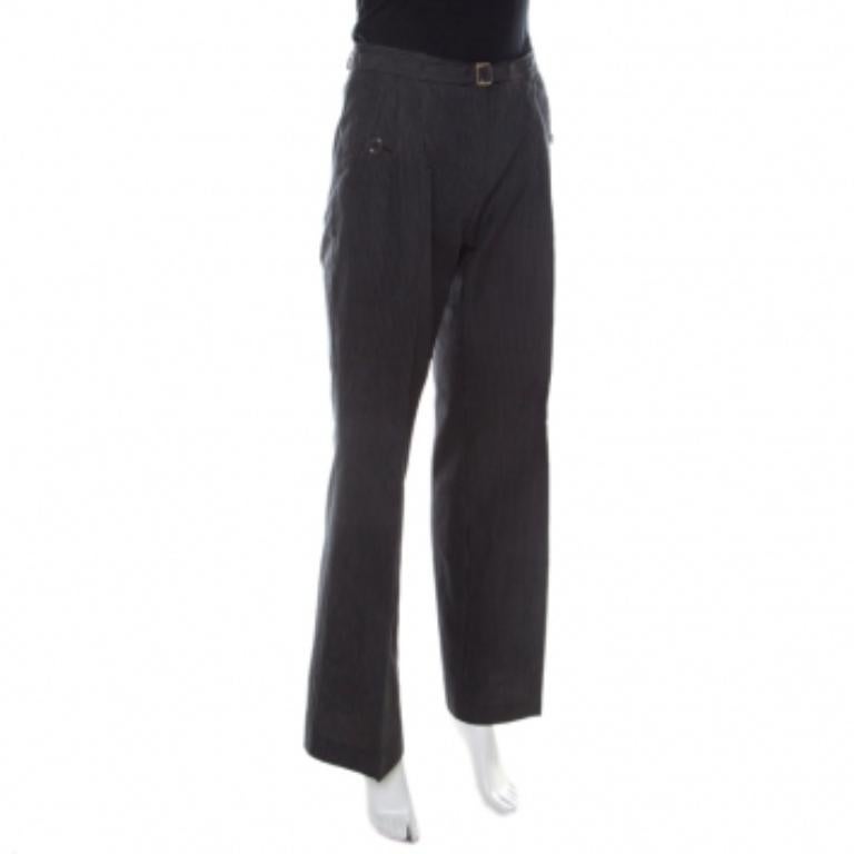 This pair of trousers from Boss Hugo Boss is well-tailored from a cotton blend and is just right for a formal setting. The trousers feature pin stripes and can be paired with blazers, shirts and leather sandals. The belt adds the extra touch of