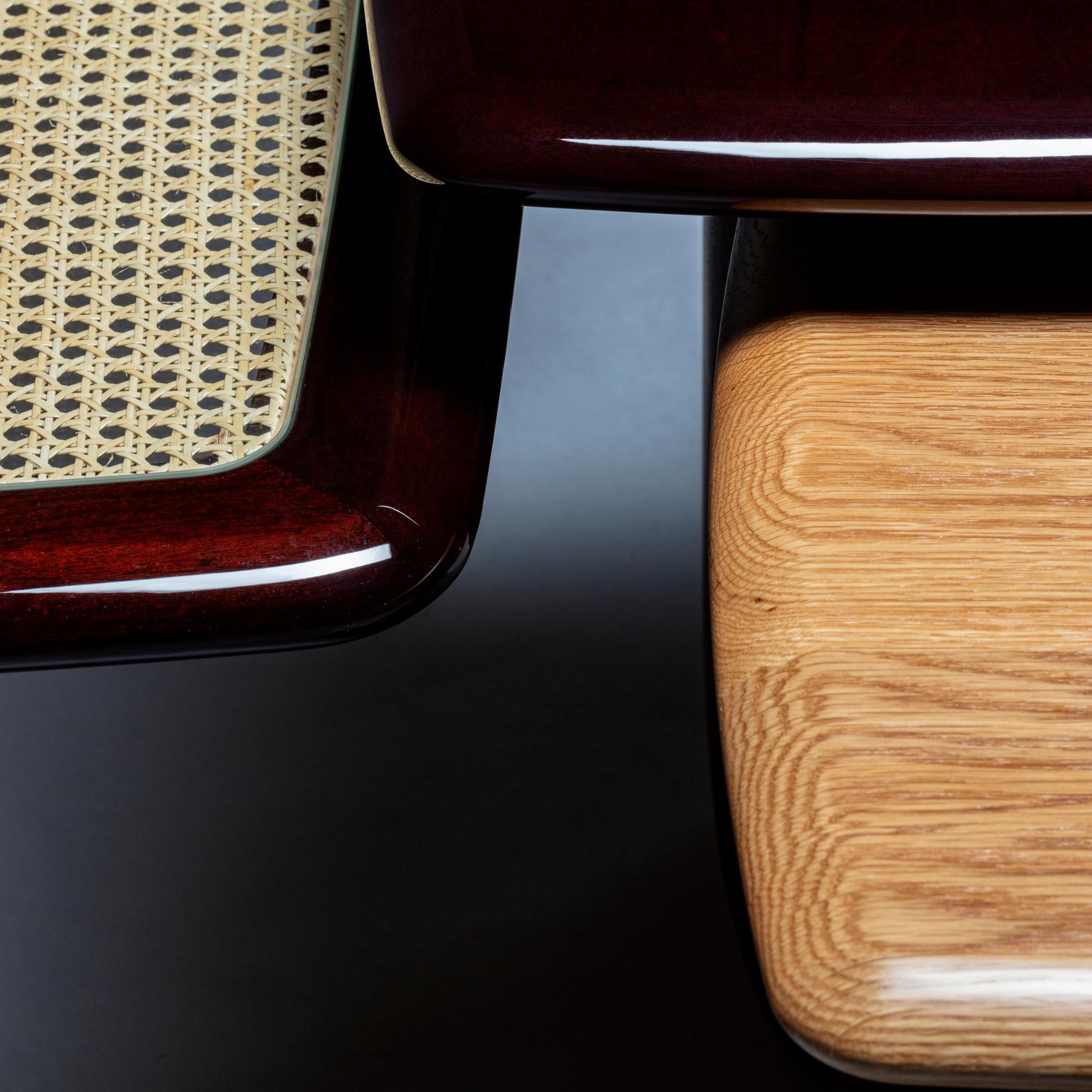 XXIe siècle et contemporain Table basse carrée Bossa, en bois d'acajou brillant, Handcraft by Duistt en vente