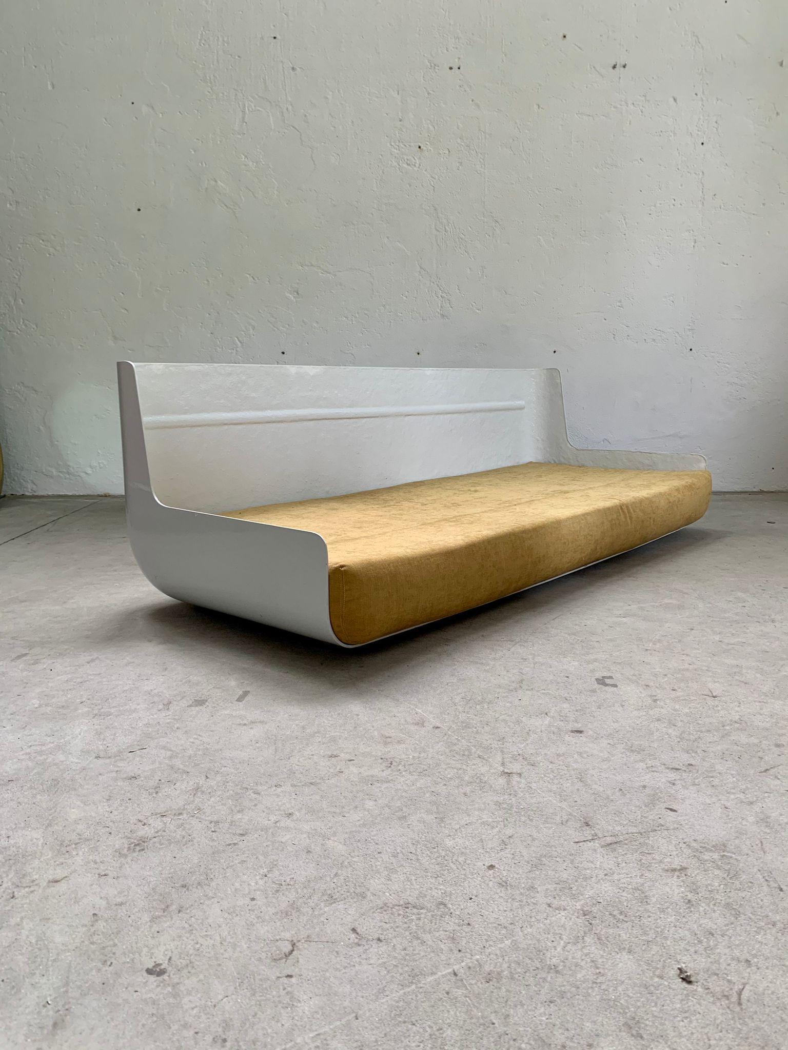 Bossa sofa by Rodolfo Bonetto and Giotto Stoppino, Italy, 1970s 3