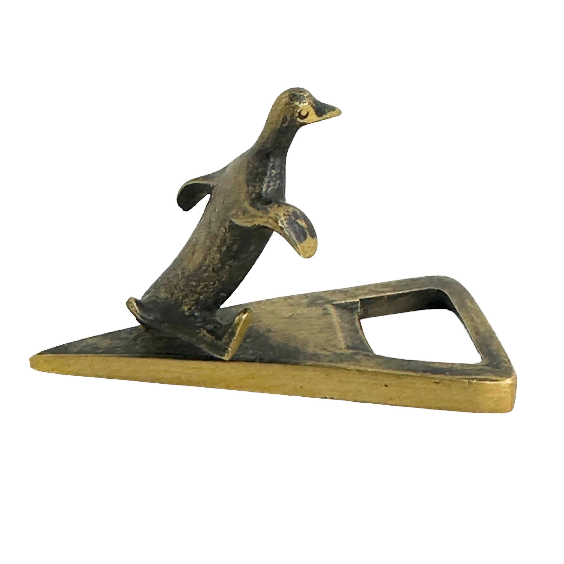 Milieu du XXe siècle Figure ouvre-bouteille en bronze de Bosse Richard Rohac Mid-Century Modern 1950s en vente