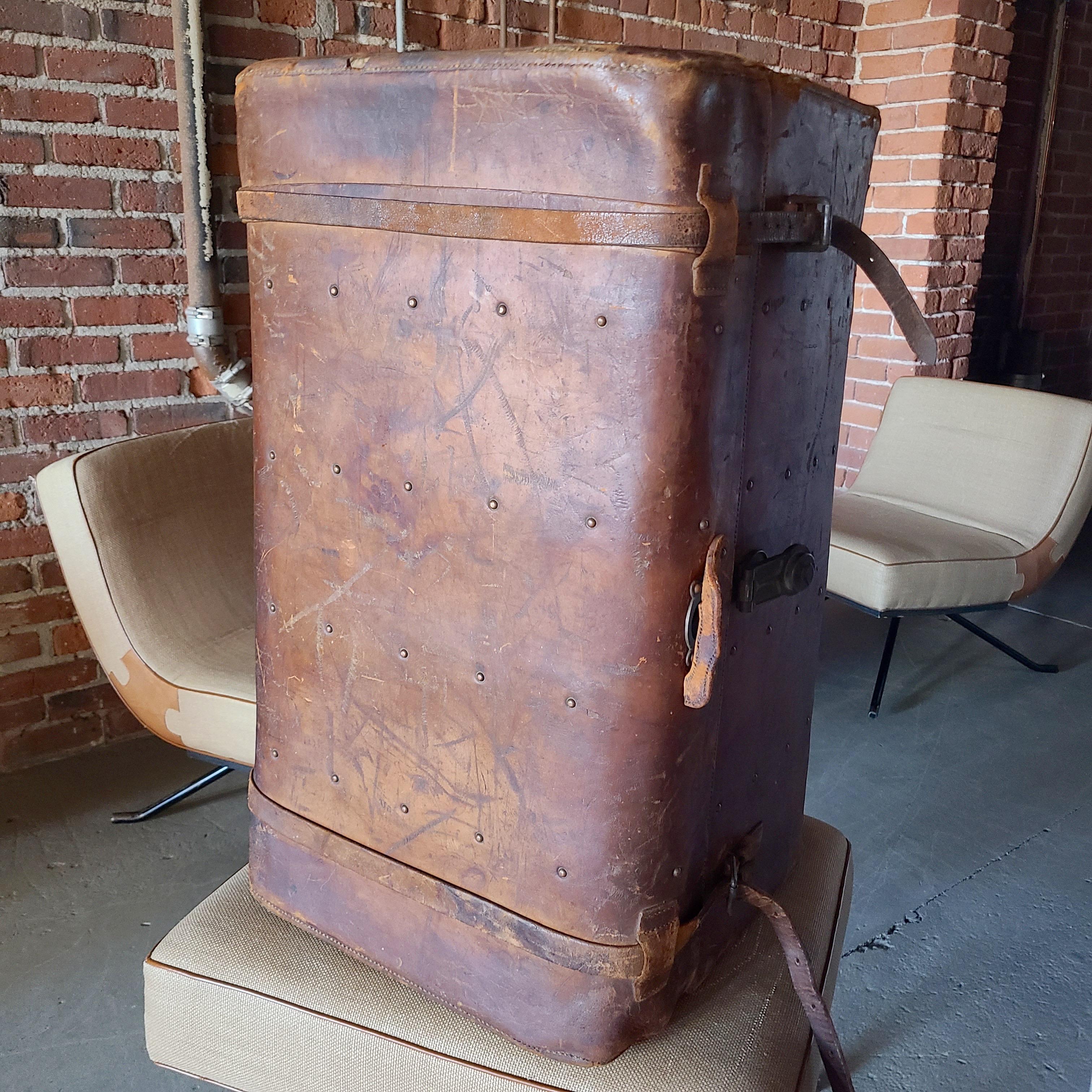 Boston Civil War Era Leather Brass Travel Trunk  For Sale 7