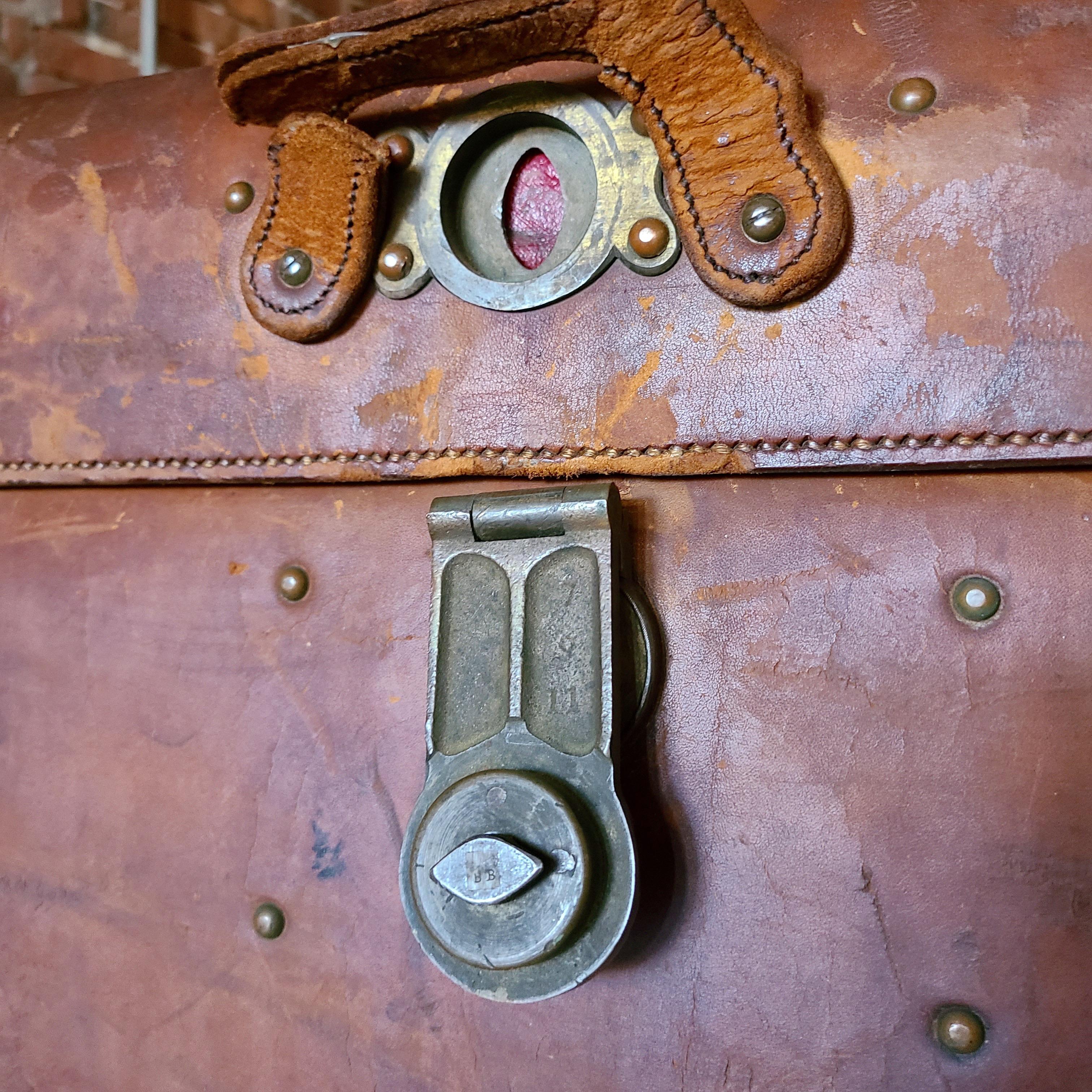 Boston Civil War Era Leather Brass Travel Trunk  For Sale 2
