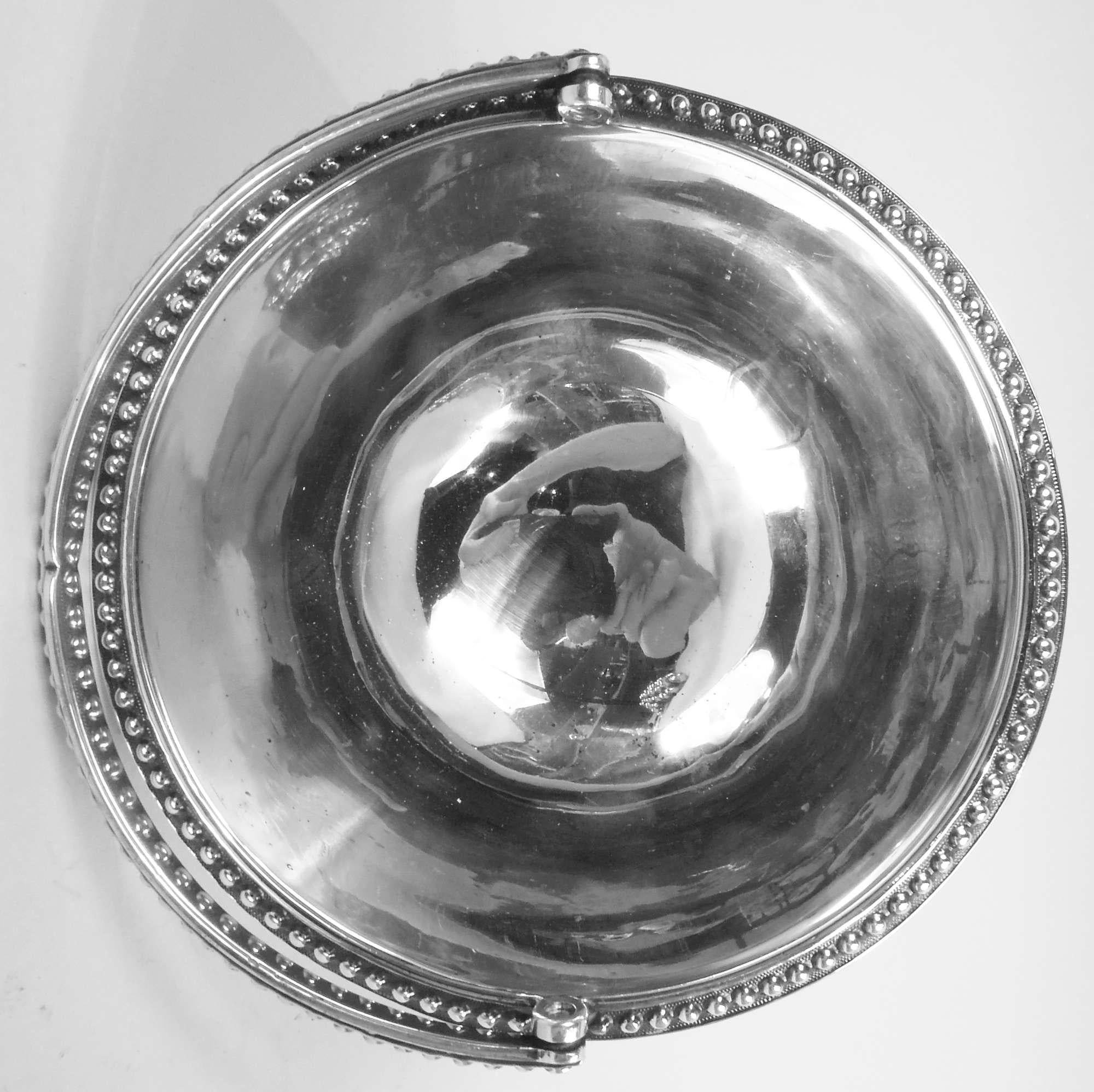 Boston Classical Coin Silver Basket by Haddock, Lincoln & Foss In Good Condition For Sale In New York, NY