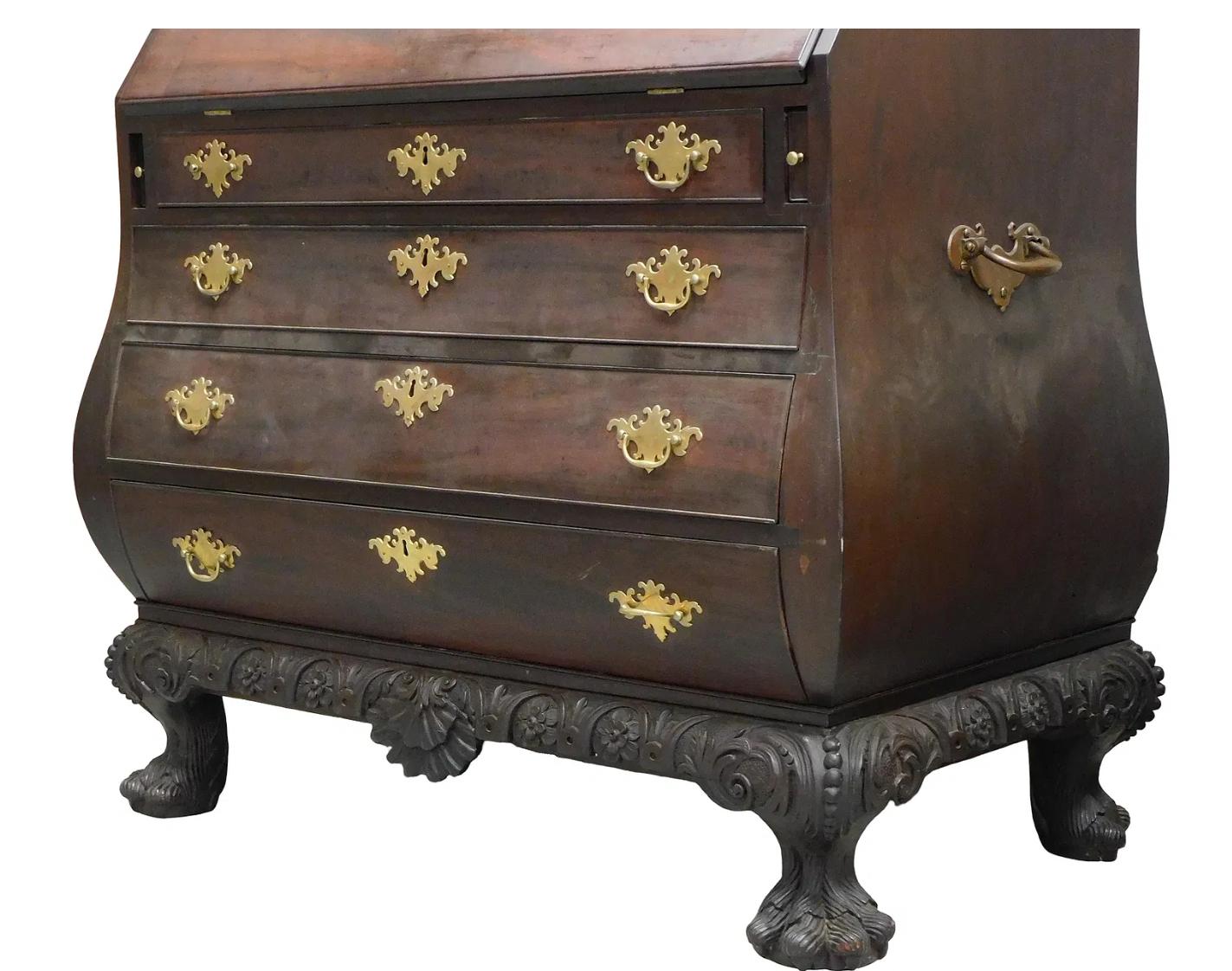 Segretaria a bombe in stile Chippendale Boston In condizioni buone in vendita a Woodbury, CT