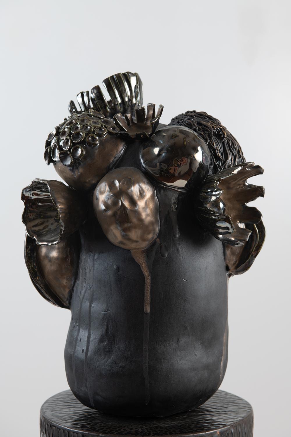 XXIe siècle et contemporain Sculpture botanique en céramique émaillée métallique de Trish DeMasi en vente