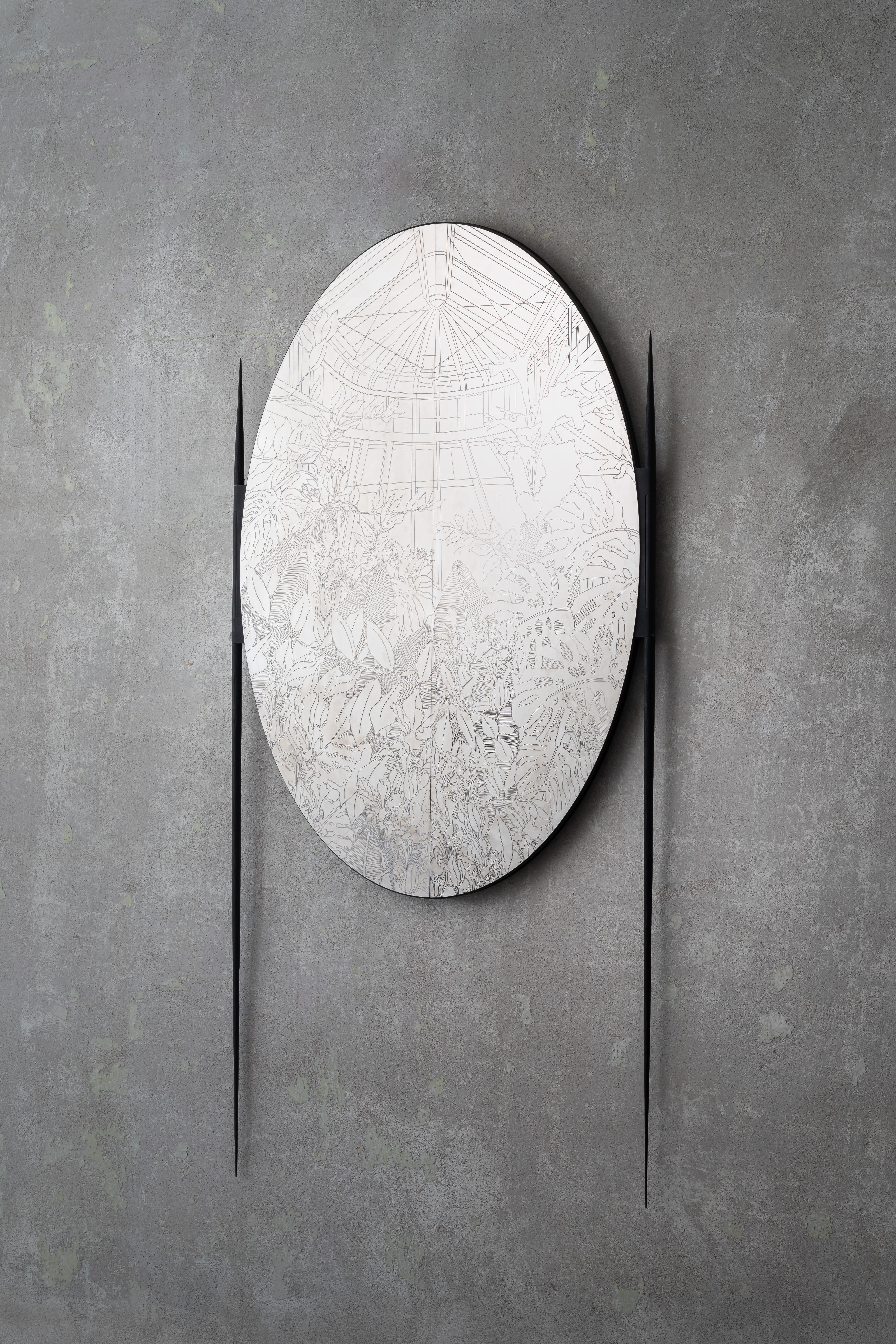 Specchio da parete con giardino botanico di Elis Monsport
Edizione limitata di 10 pezzi.
Dimensioni: Aperto: D 4,5 x L 73 x H 99 cm.
Chiuso: D 4,5 x L 144 x H 99 cm.
Materiali: Acciaio inossidabile inciso e specchio.

Customization is available on