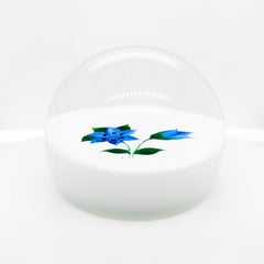 Pisapapeles botánico "Flor azul" de Allan Scott para Caithness Glass