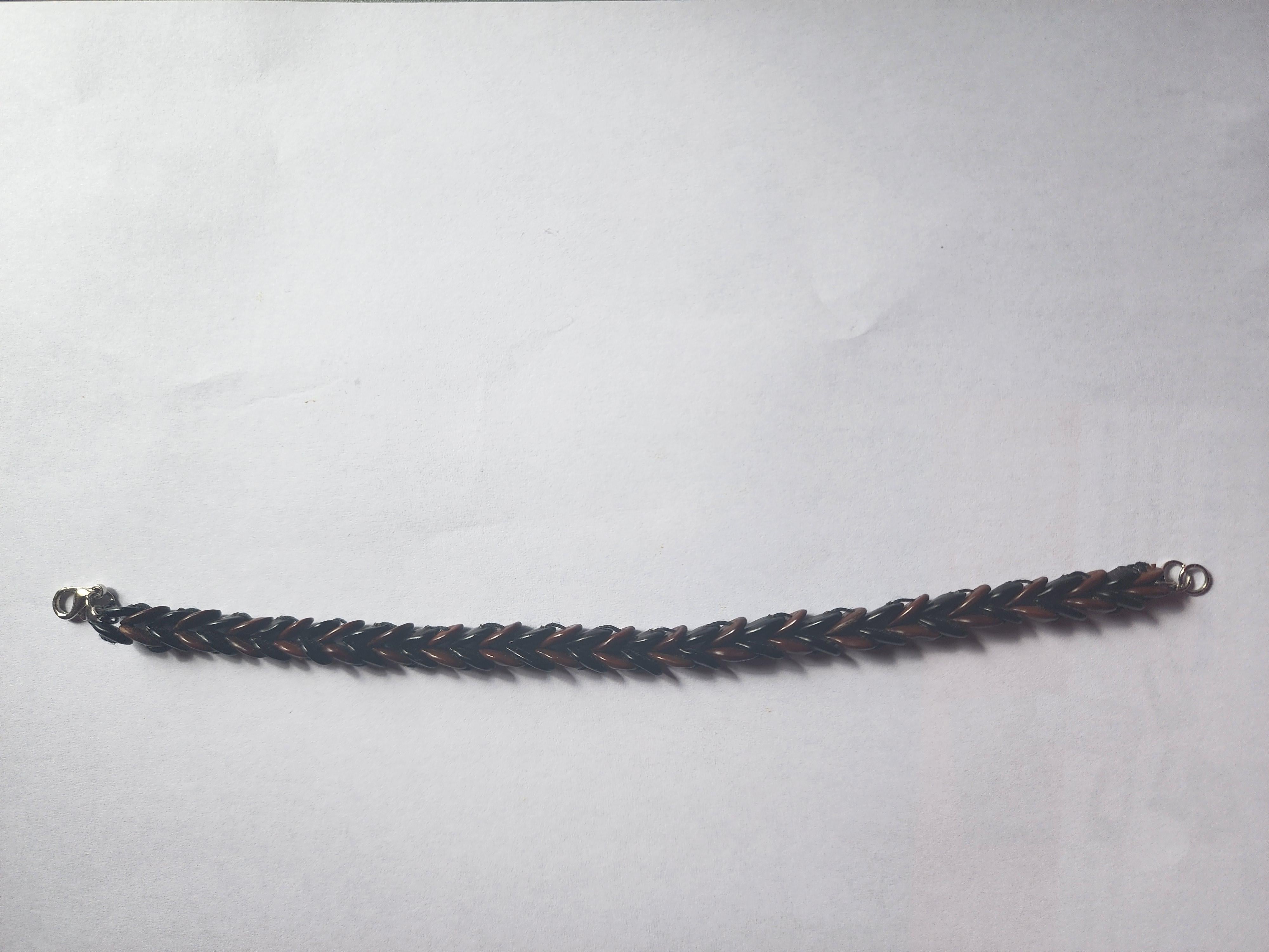 Bracciale Botanique con fiamma d'ebano In condizioni Nuovo in vendita a Oxford, MD